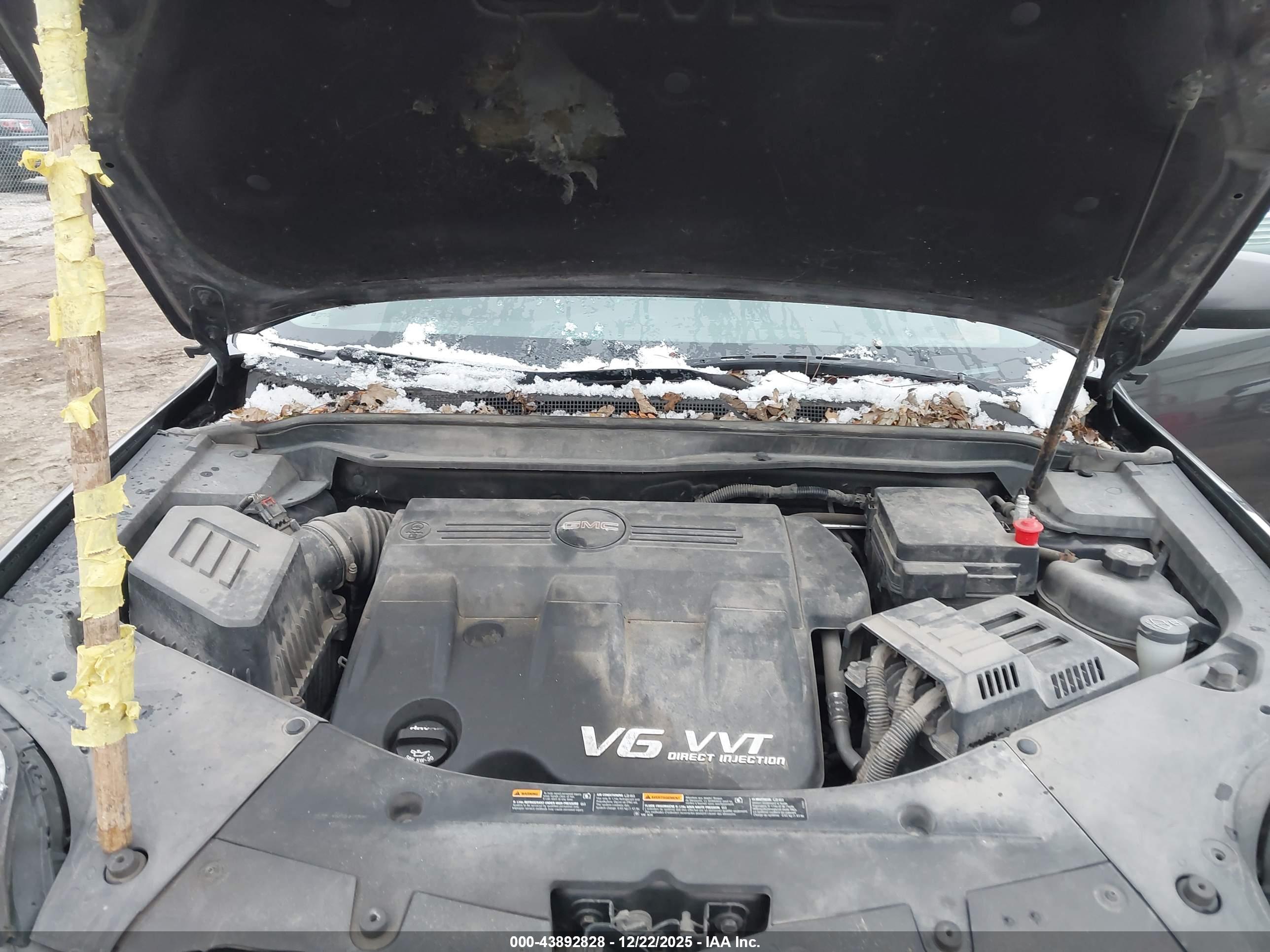 GMC TERRAIN image 10