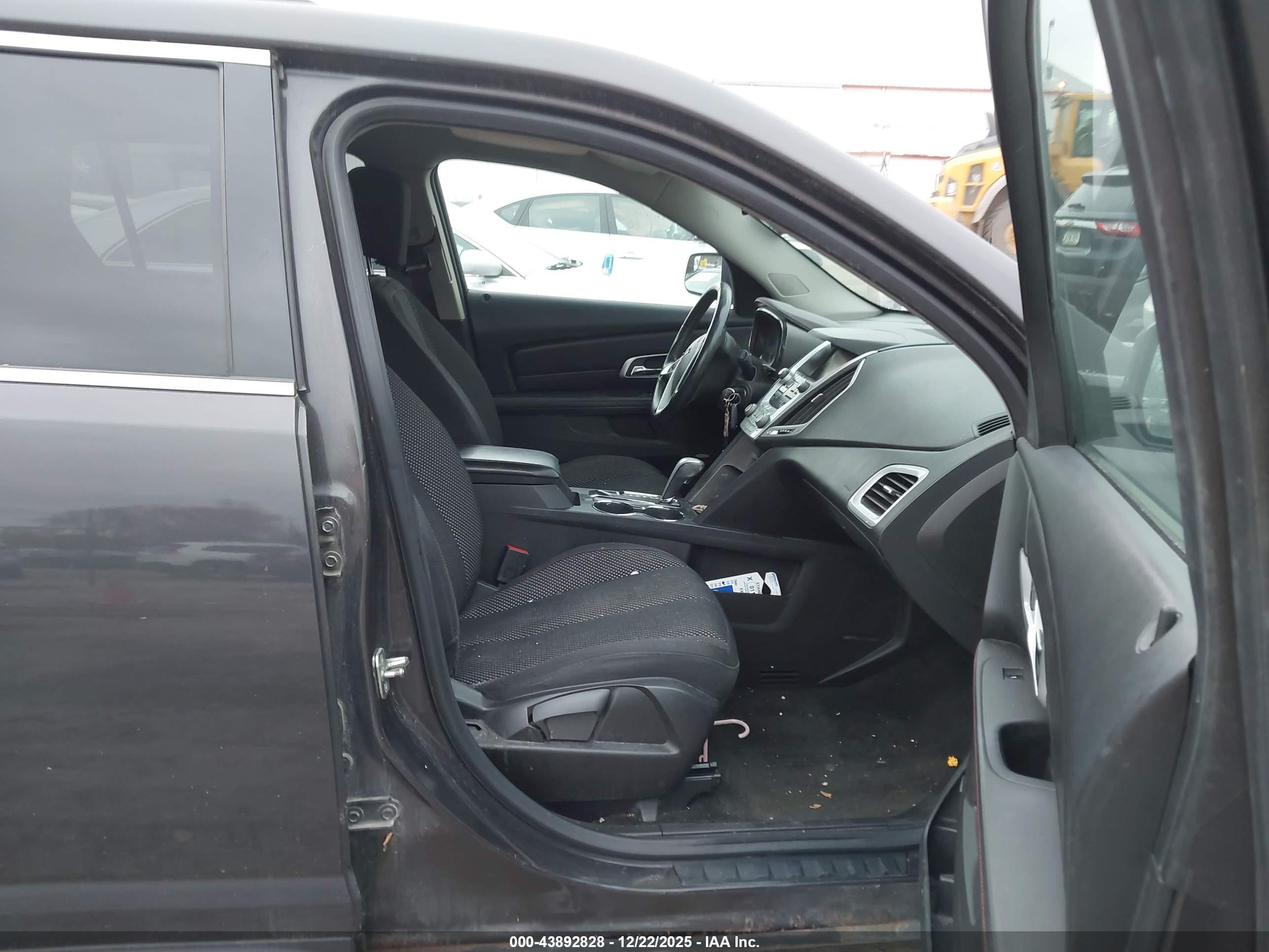GMC TERRAIN image 5