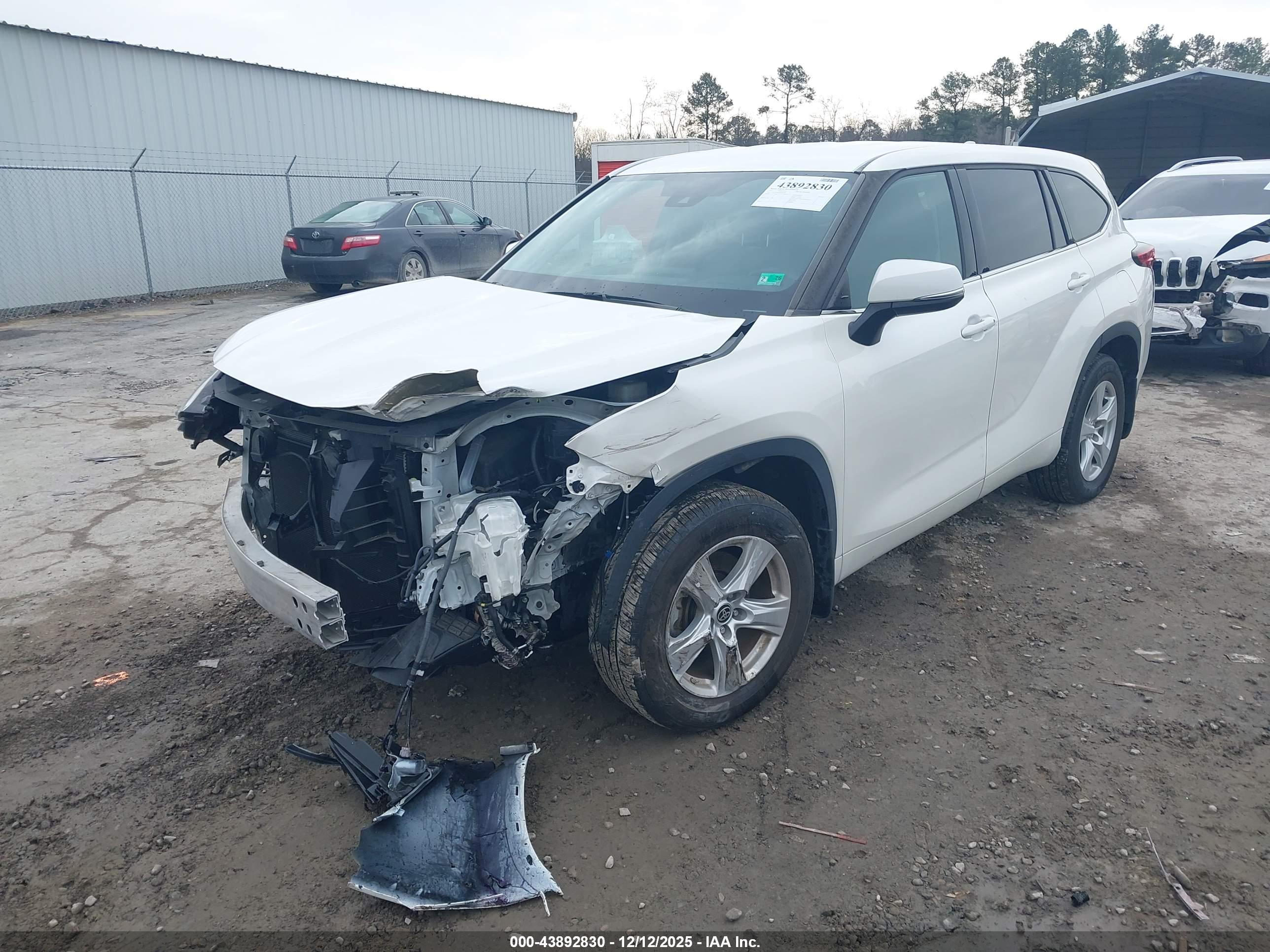 TOYOTA HIGHLANDER image 6