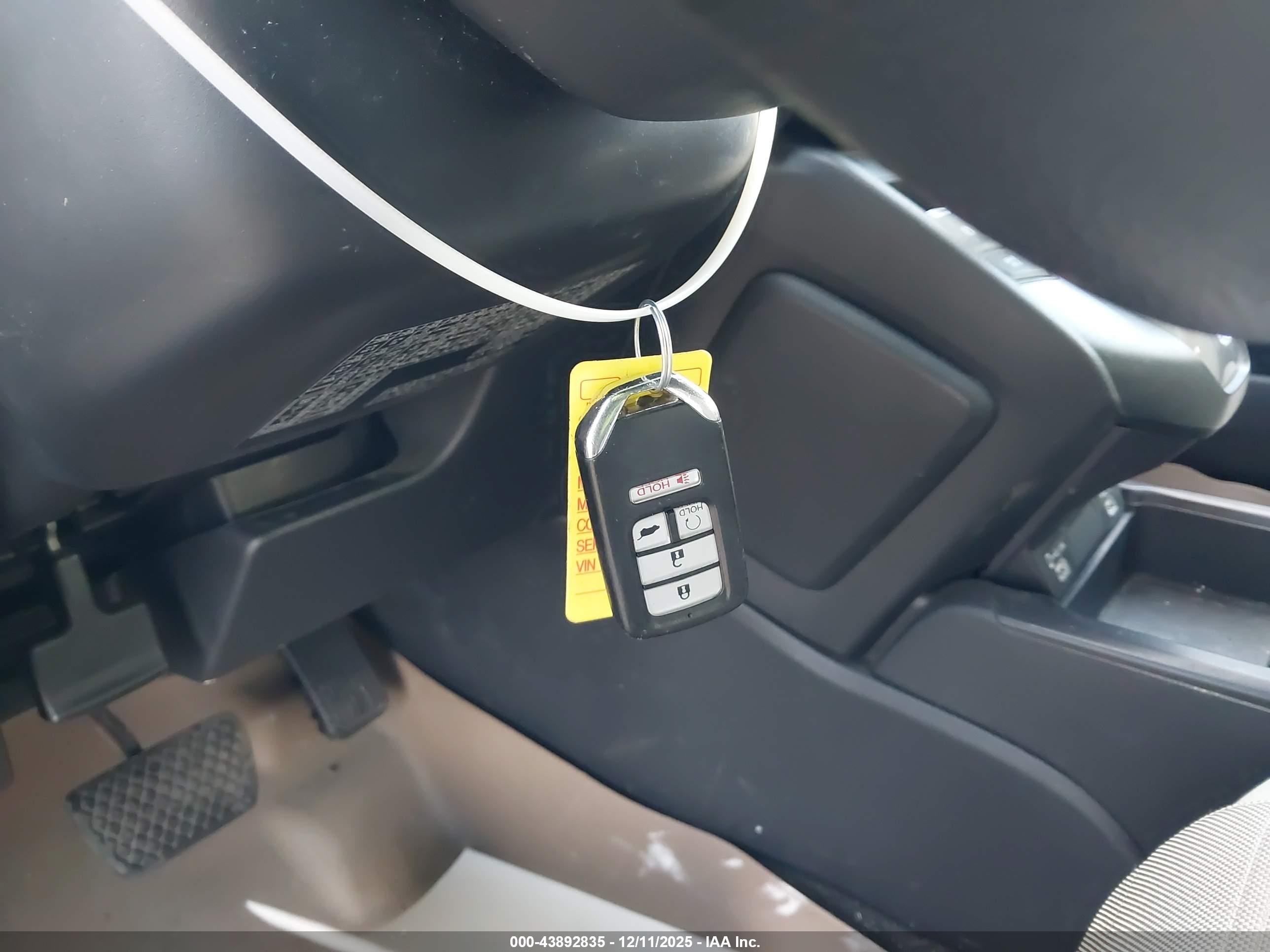 HONDA CR-V image 11