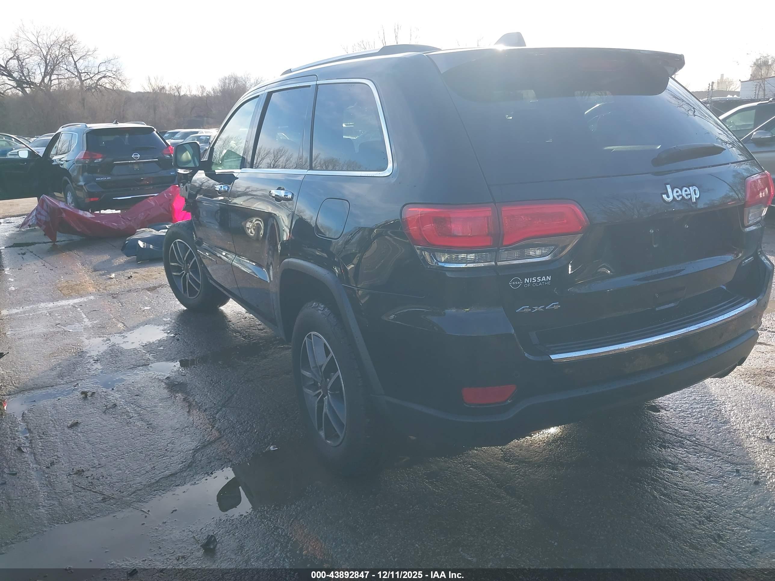 JEEP GRAND image 3