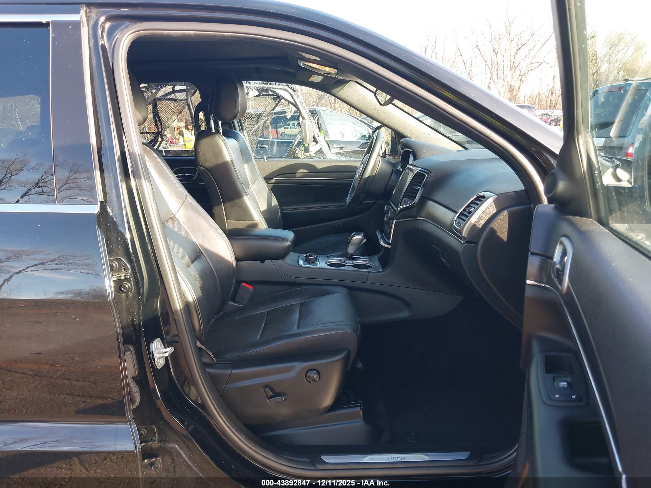 JEEP GRAND image 5