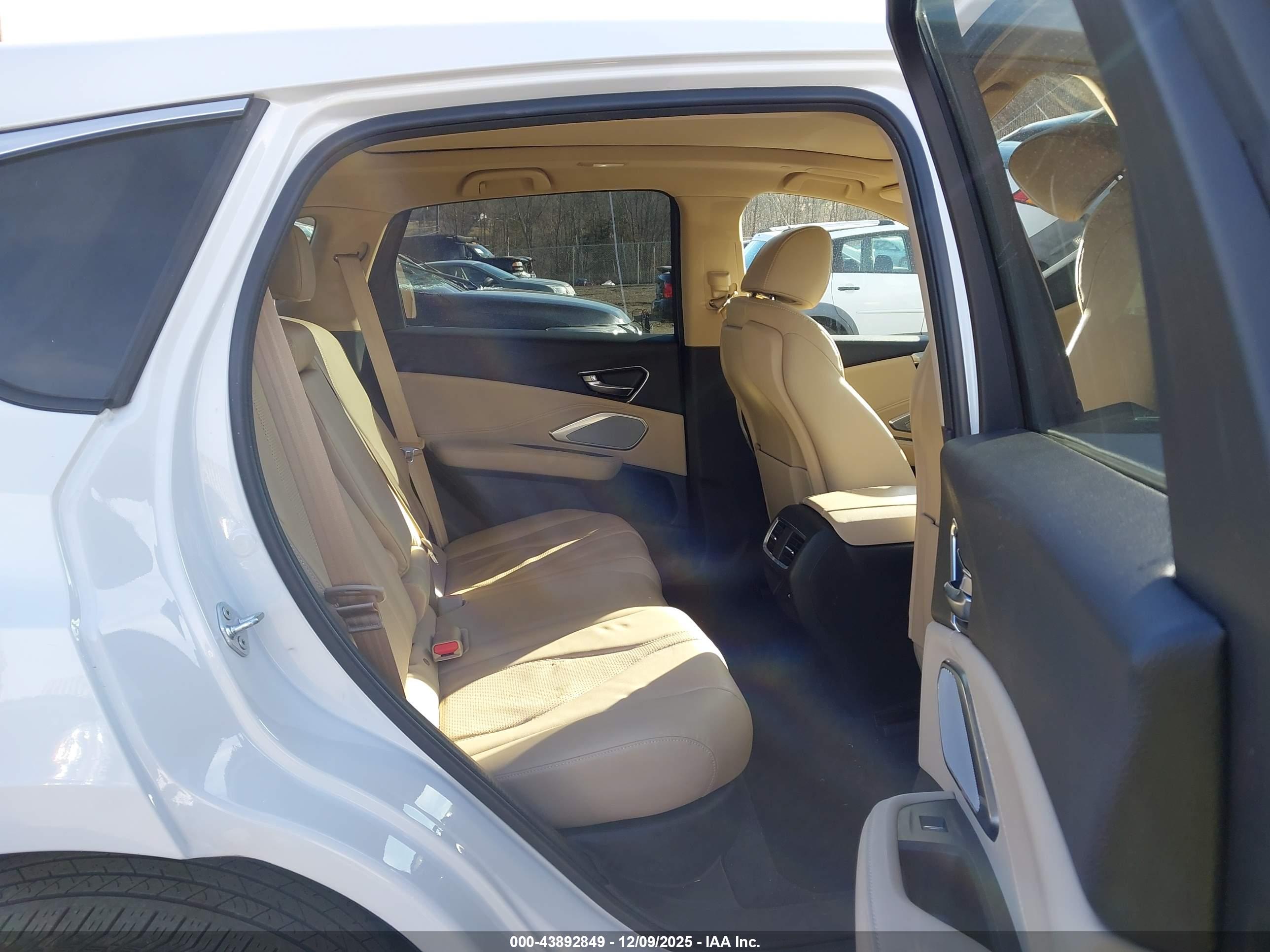 ACURA RDX image 8