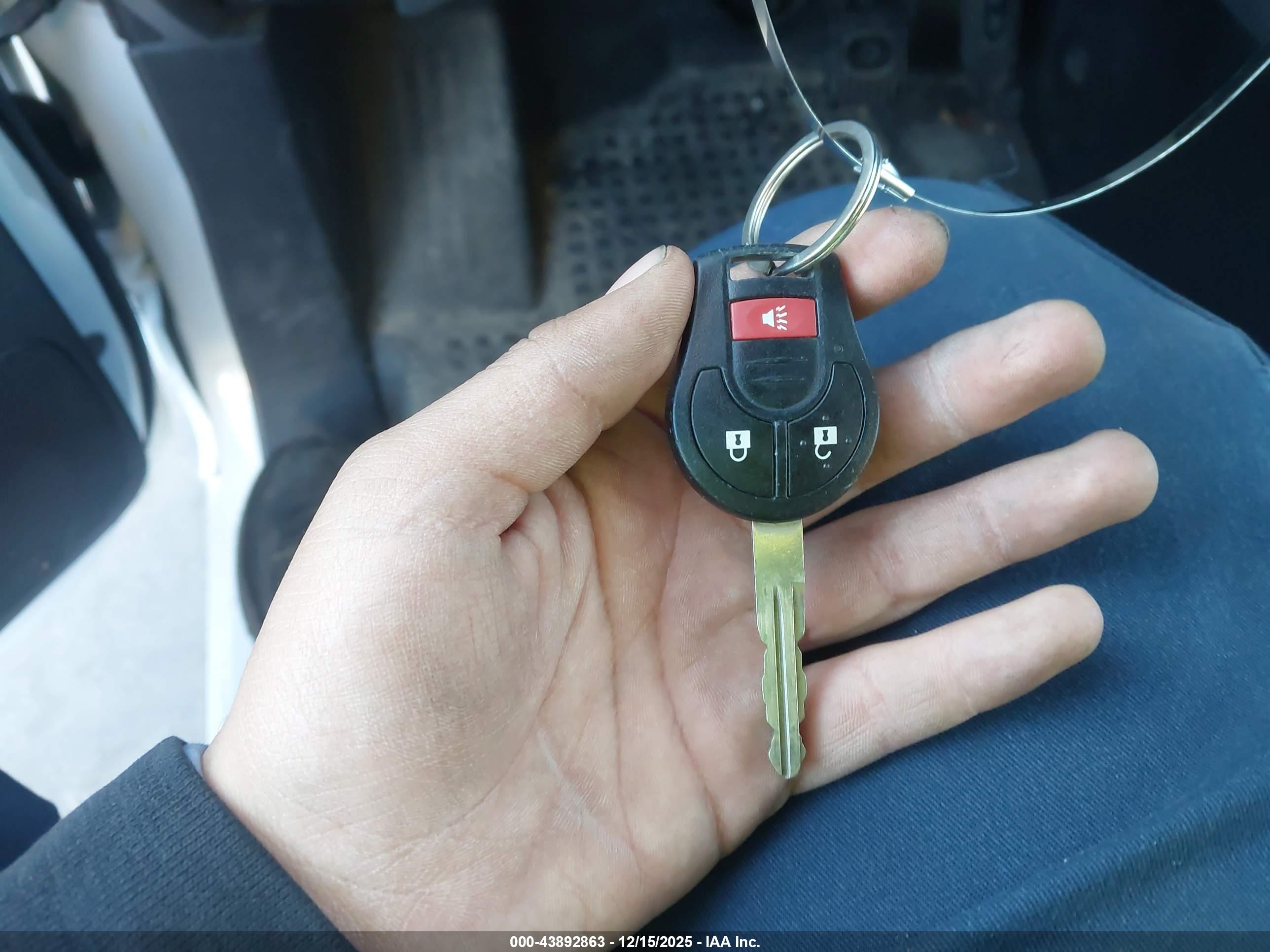 NISSAN NV200 image 11