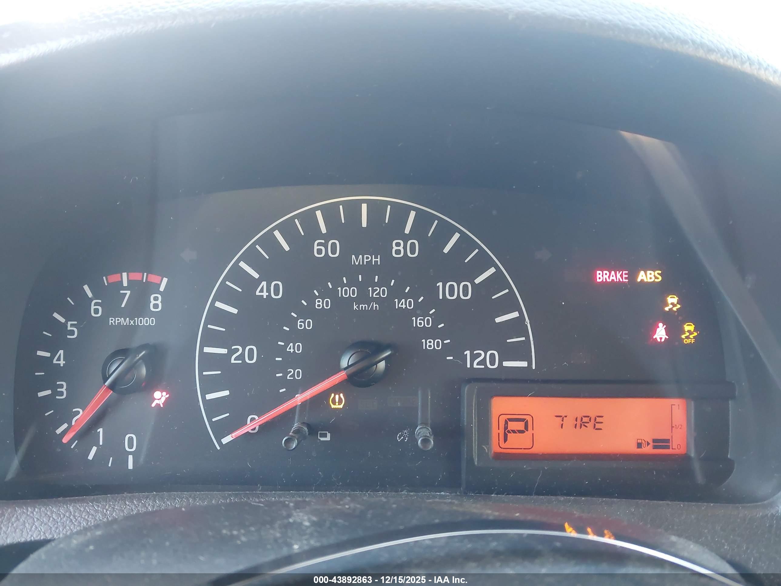 NISSAN NV200 image 7