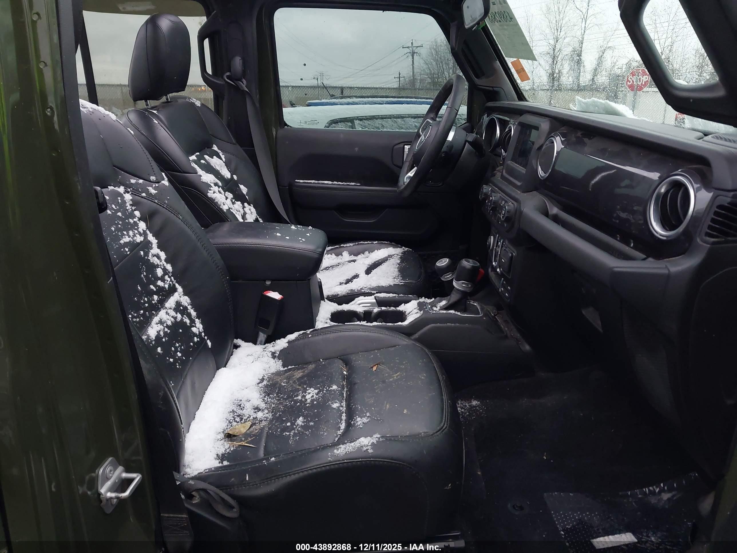 JEEP WRANGLER image 5