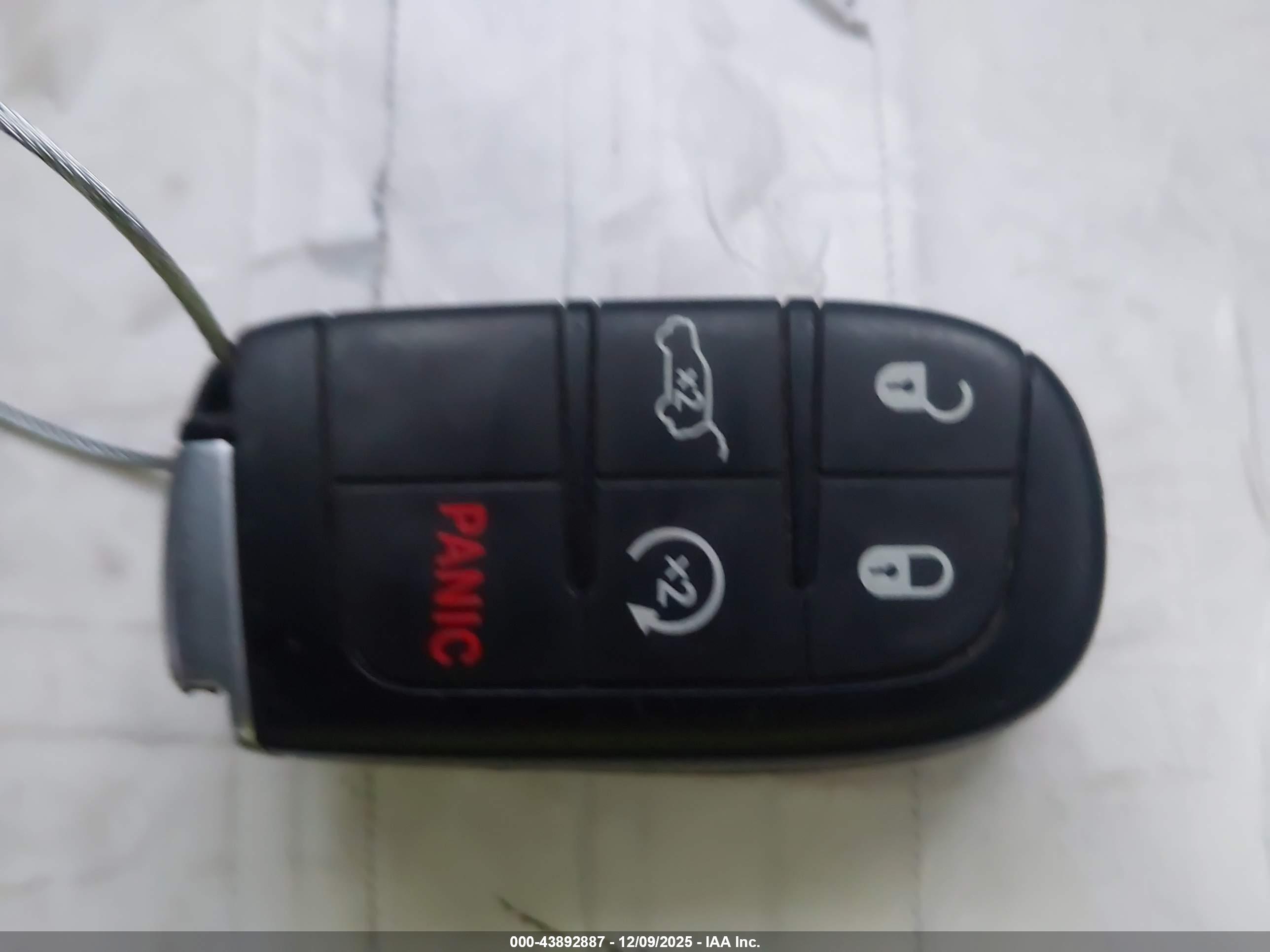 JEEP GRAND image 11