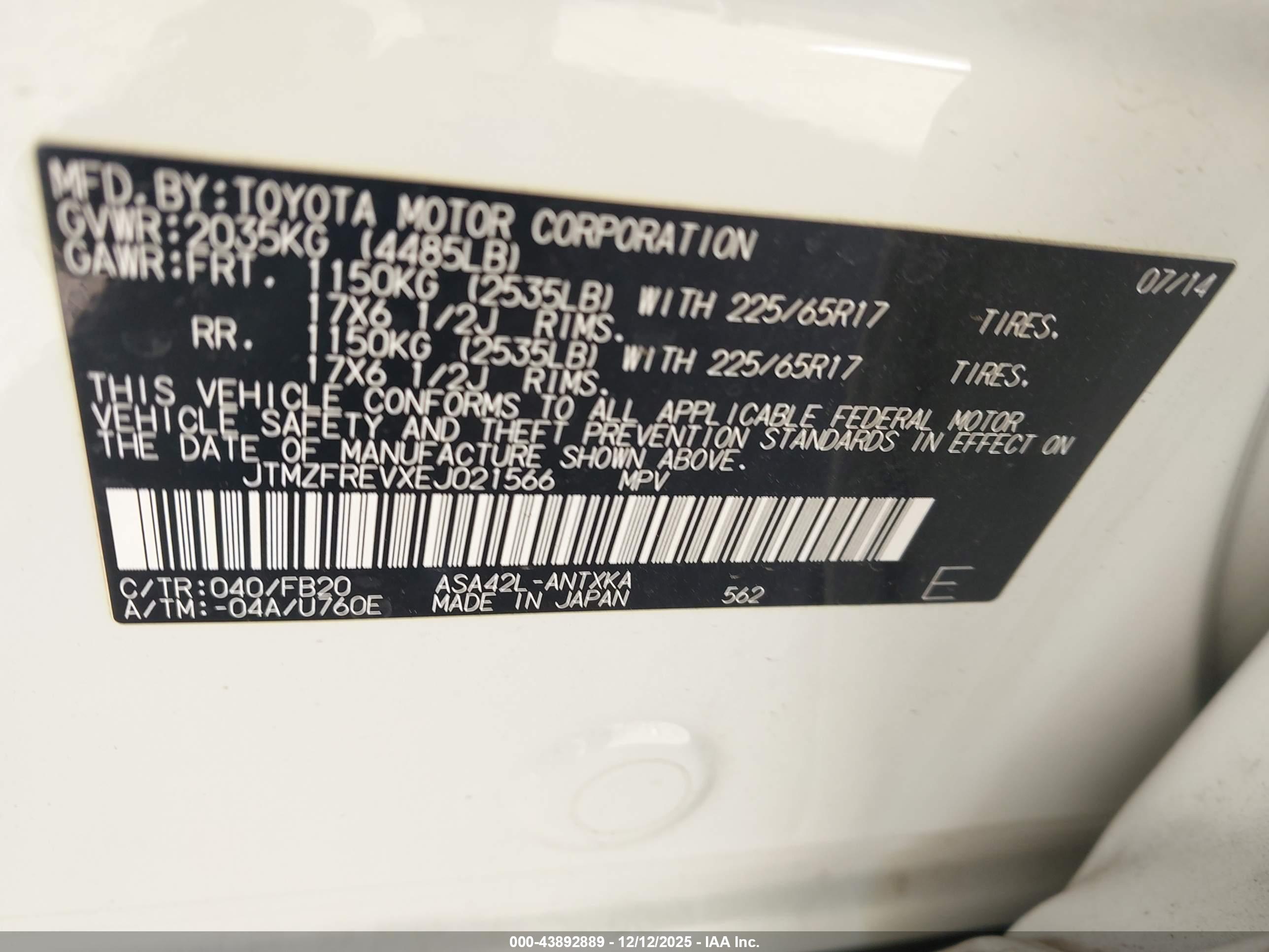 TOYOTA RAV4 image 9