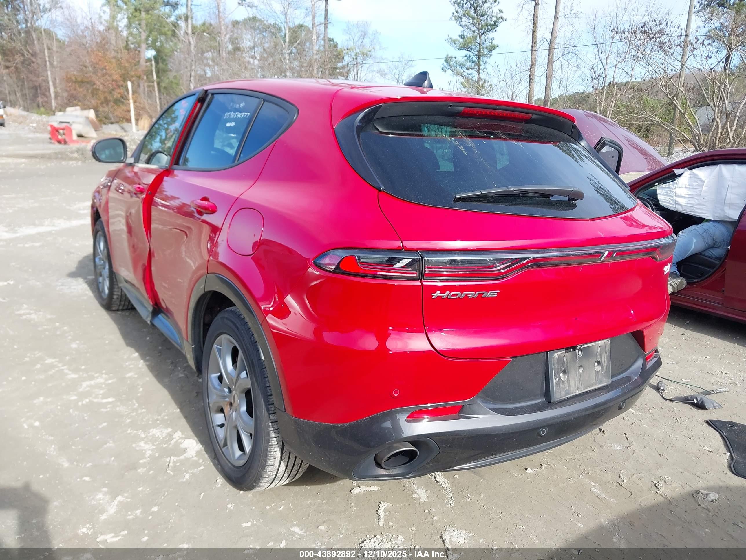 DODGE HORNET image 3