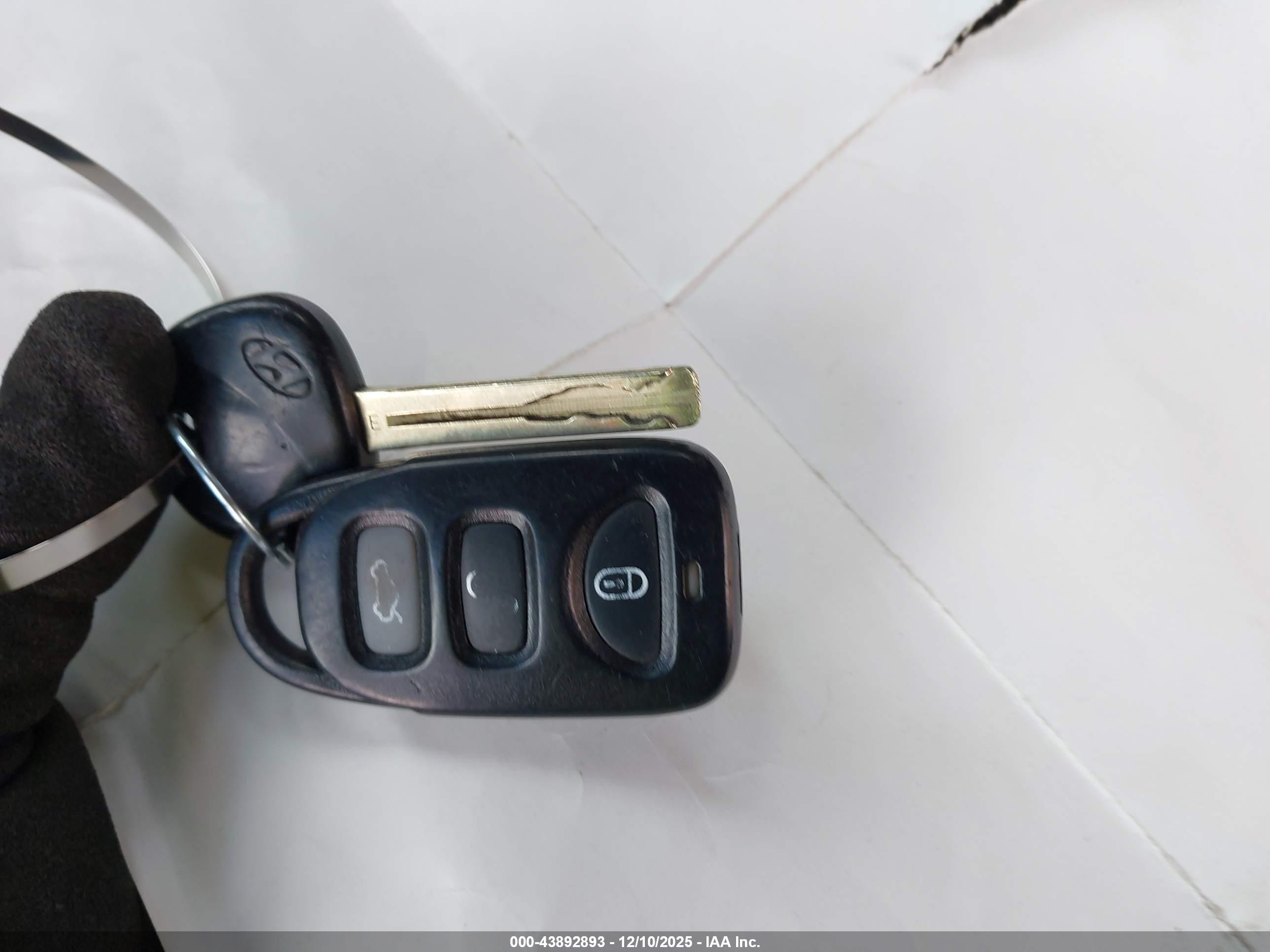 HYUNDAI SONATA image 11