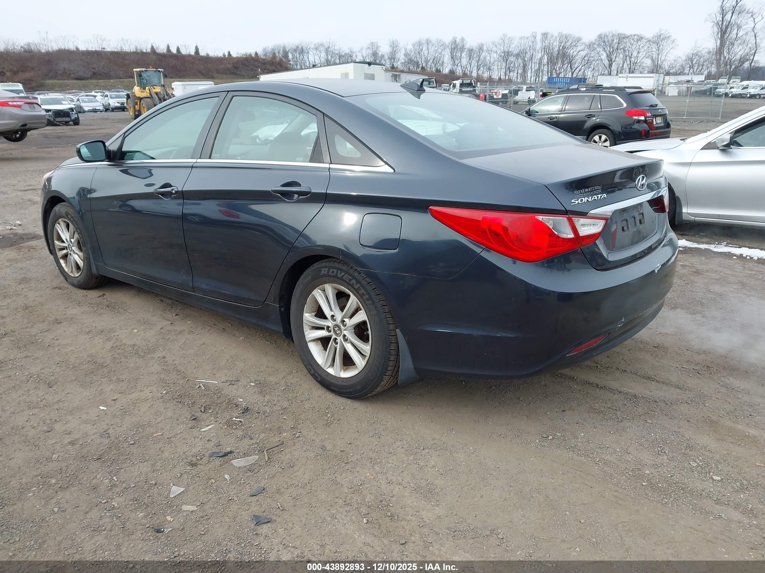 HYUNDAI SONATA image 3