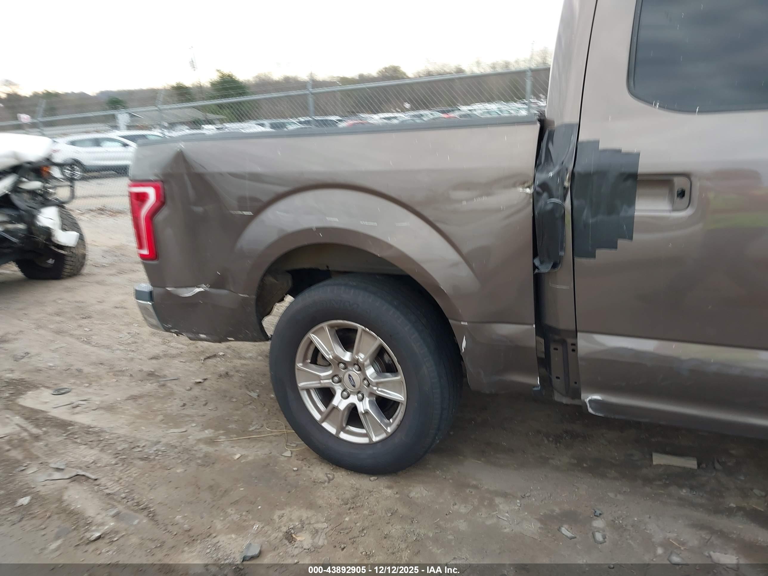 FORD F-150 image 6