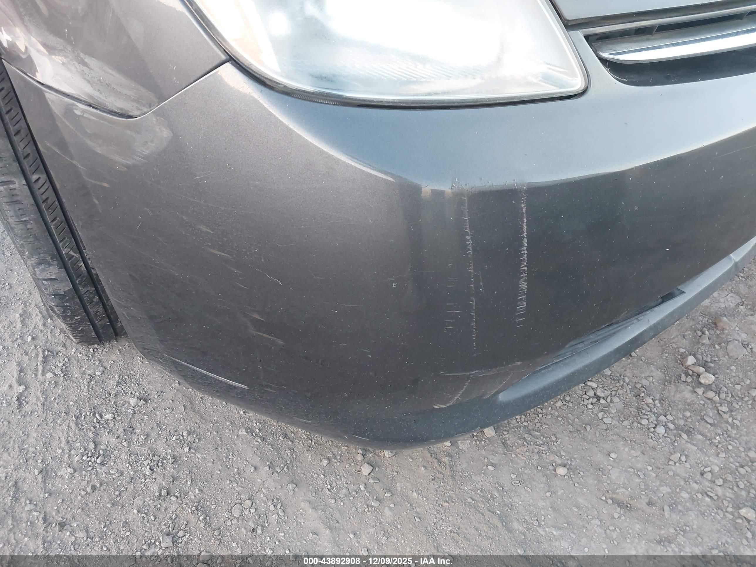 TOYOTA PRIUS image 6