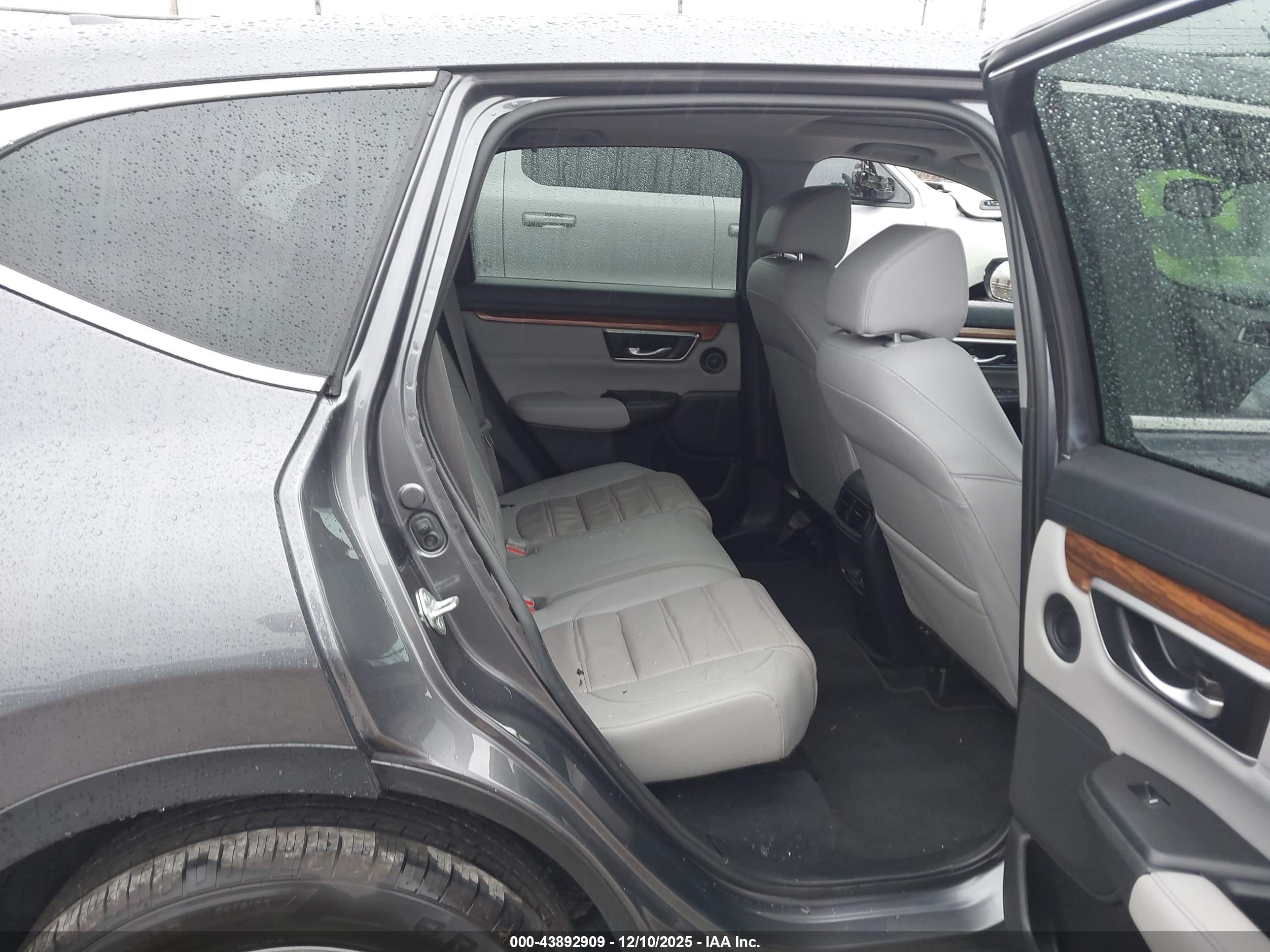 HONDA CR-V image 8