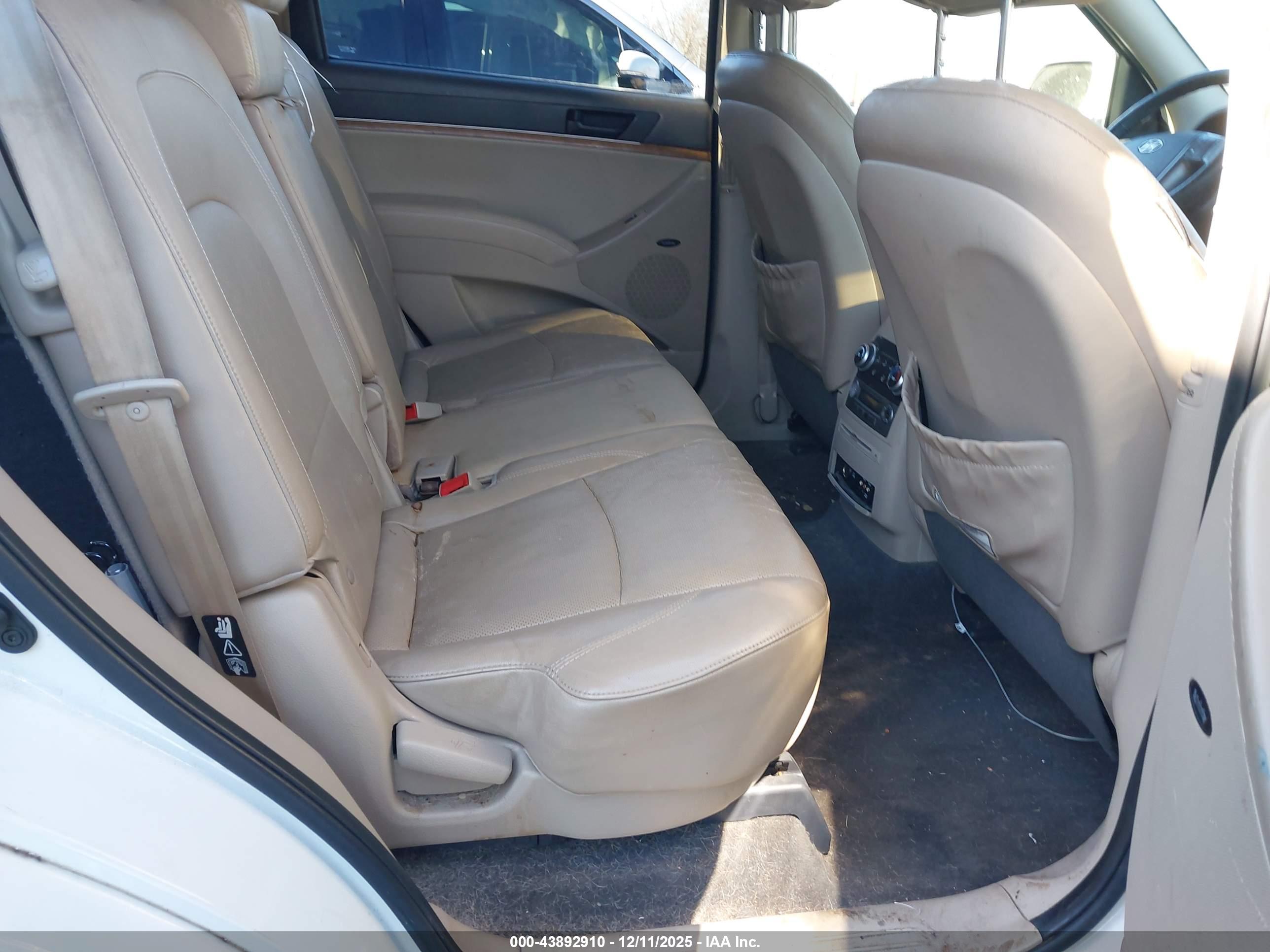 HYUNDAI VERACRUZ image 8
