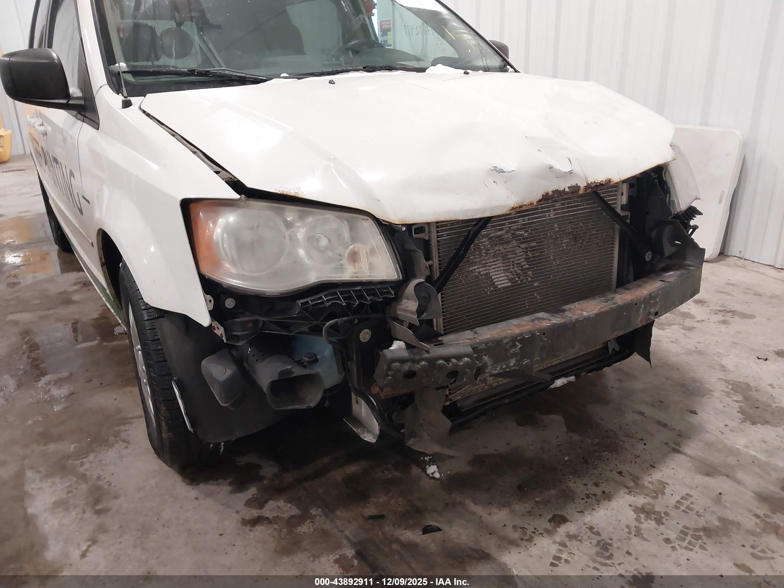 DODGE GRAND image 6