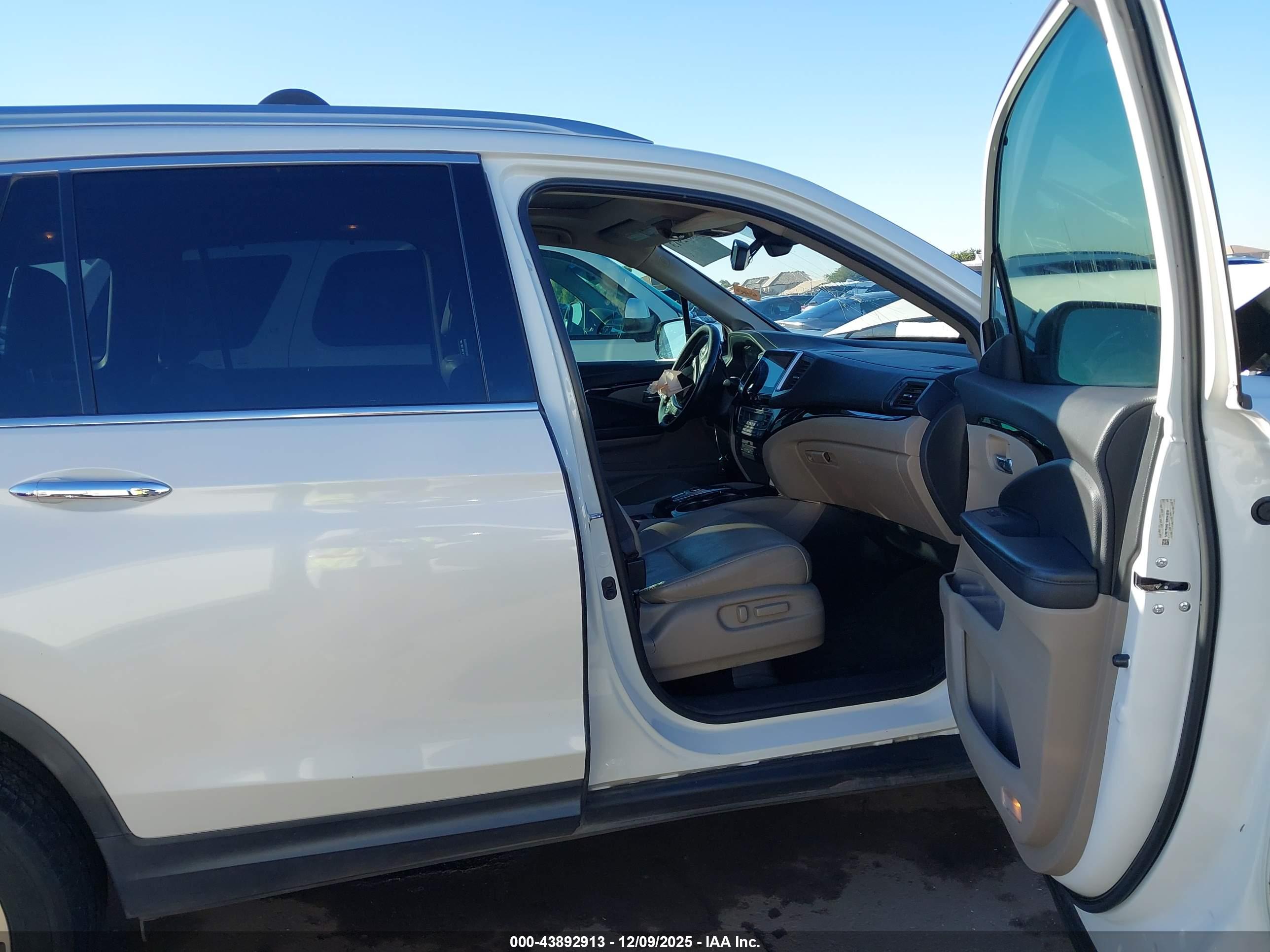 HONDA PILOT image 5