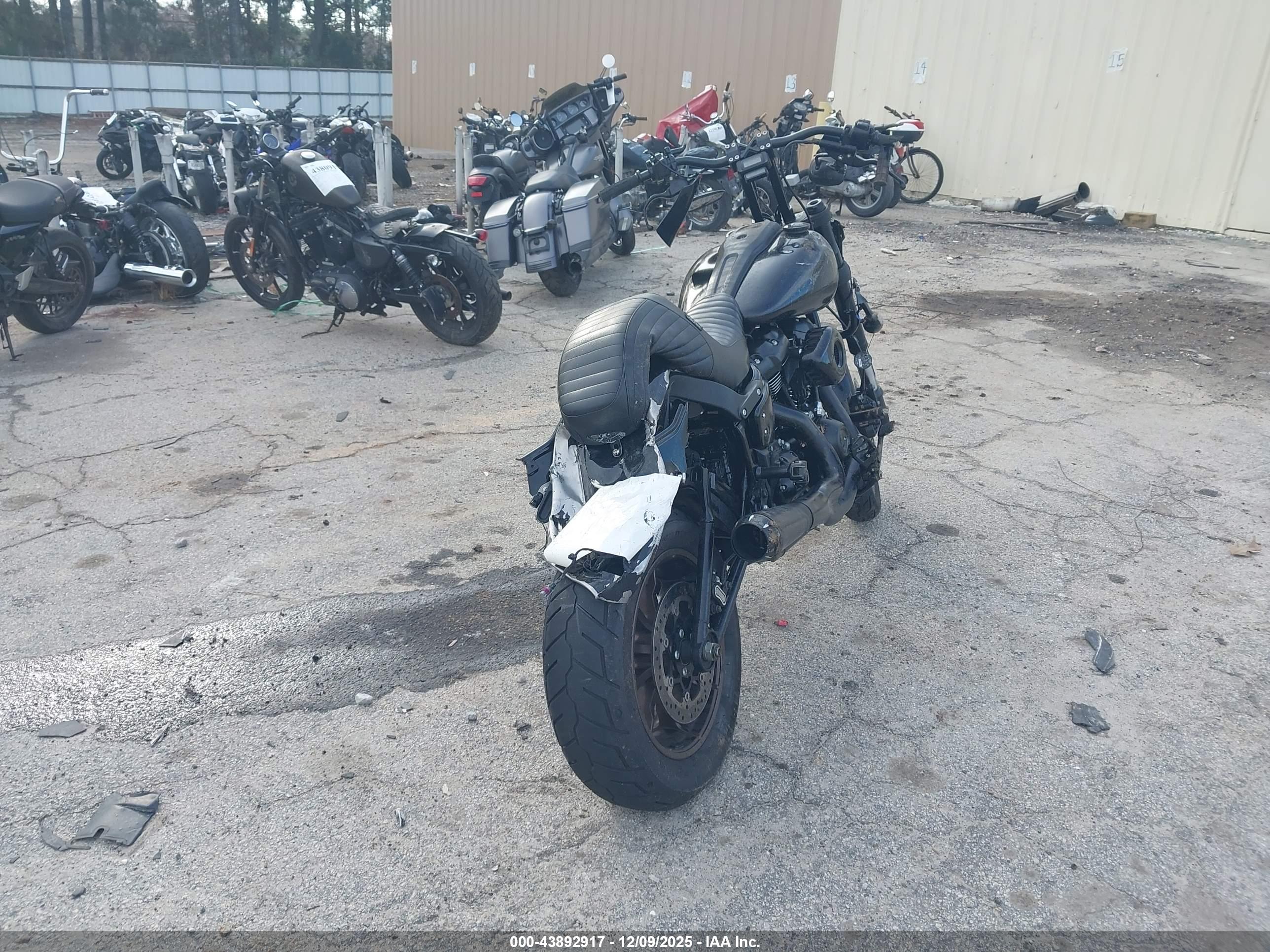 HARLEY-DAVIDSON FXLRST image 4