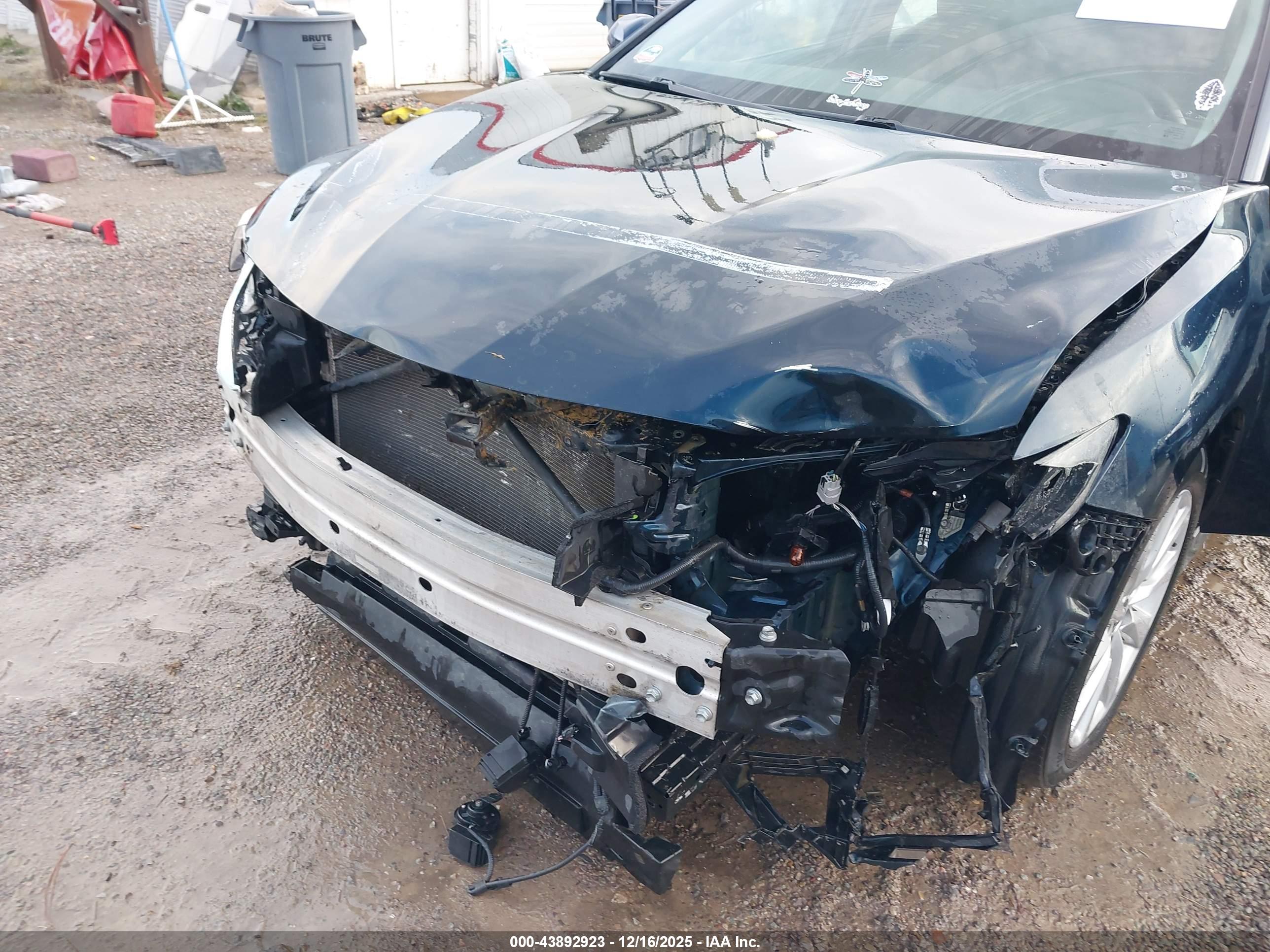 TOYOTA CAMRY image 6