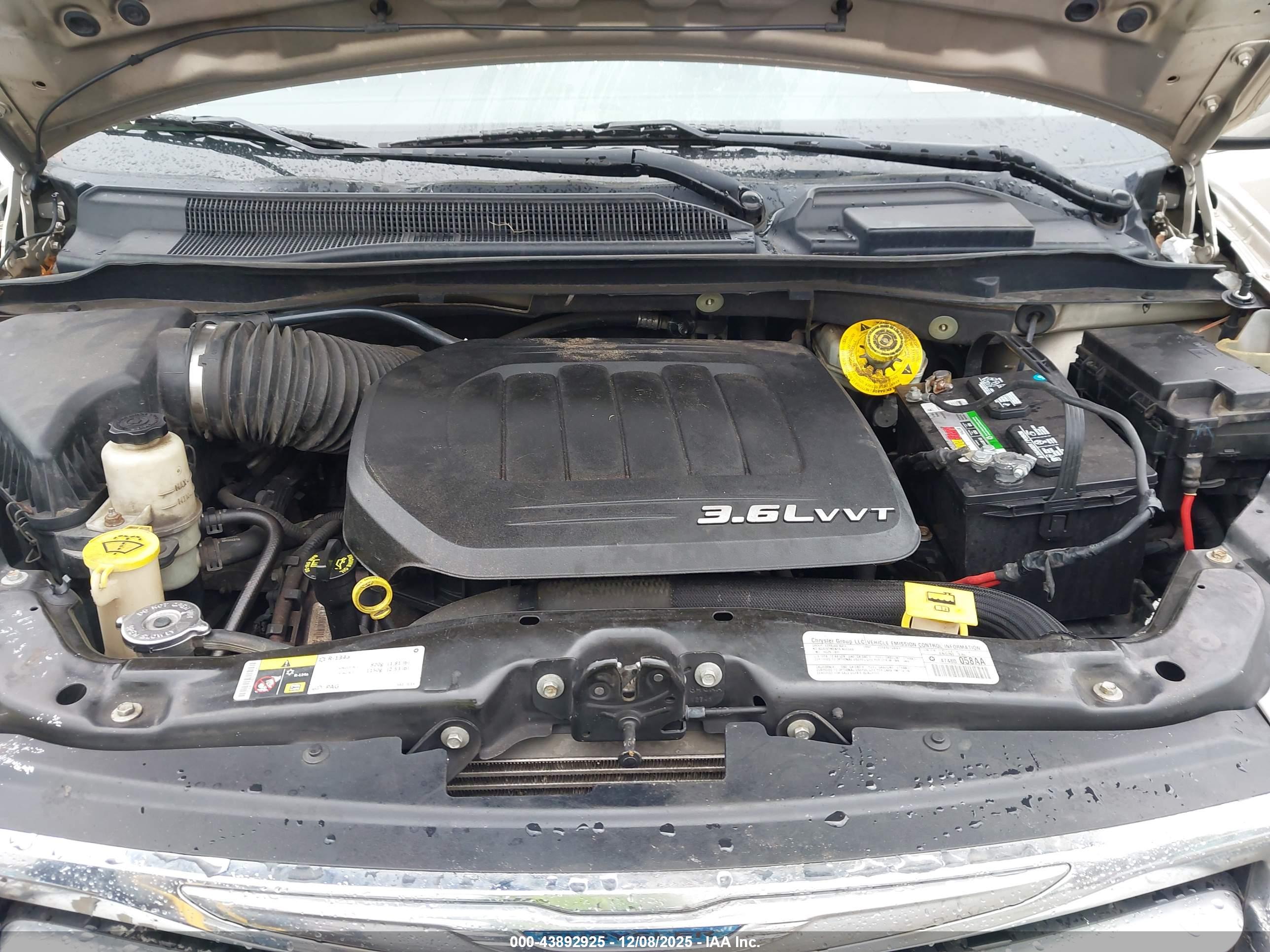CHRYSLER TOWN image 10