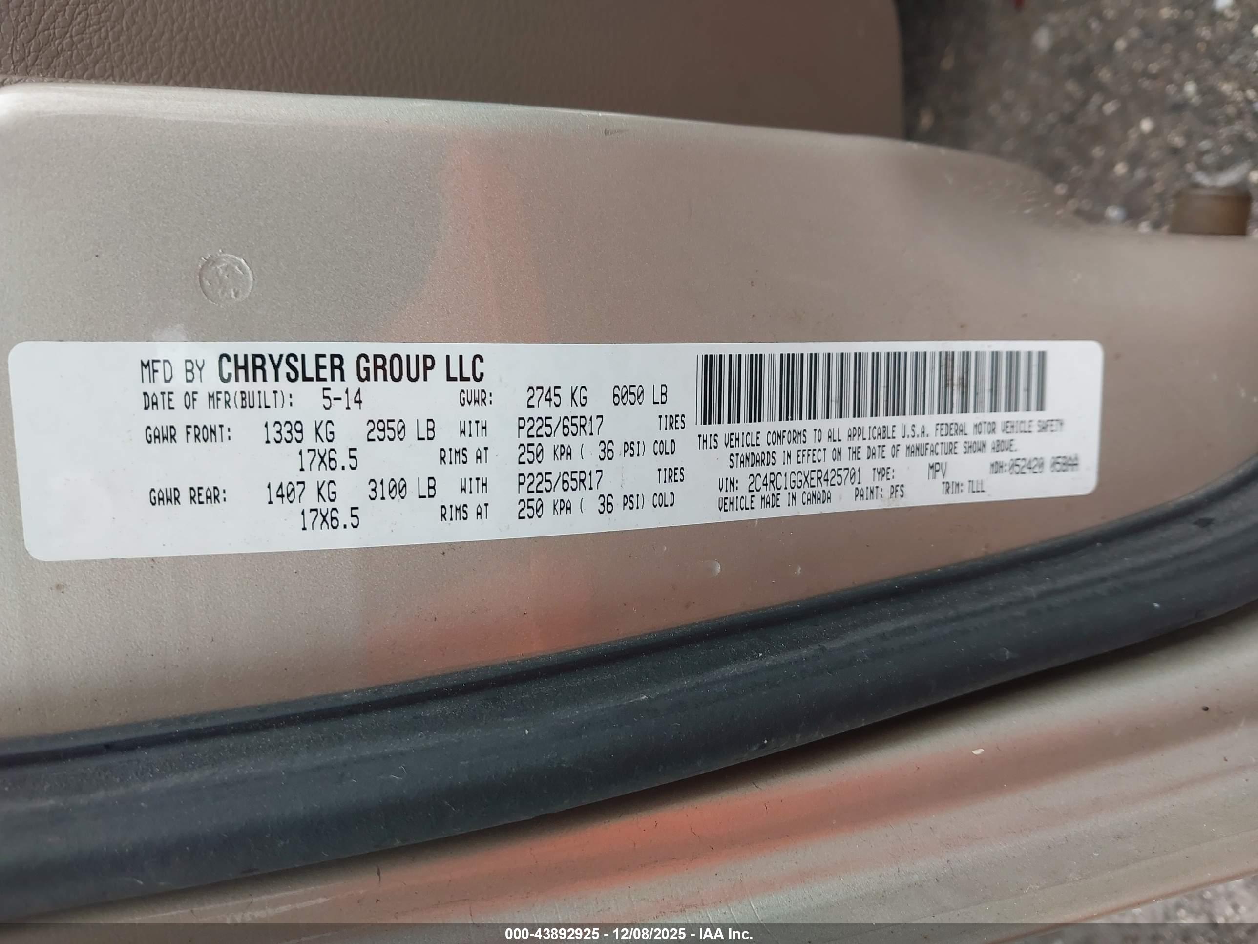 CHRYSLER TOWN image 9