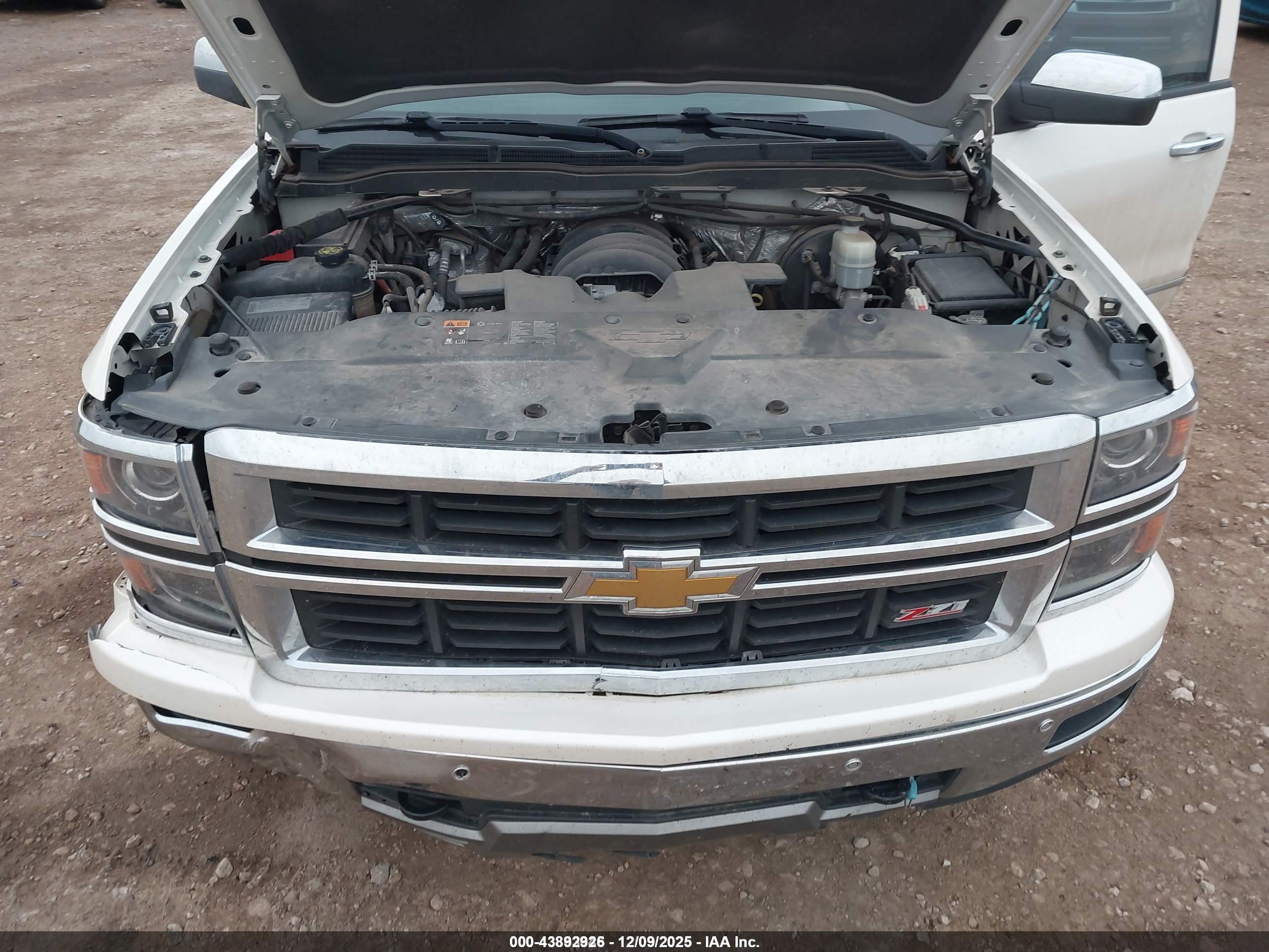 CHEVROLET SILVERADO image 10