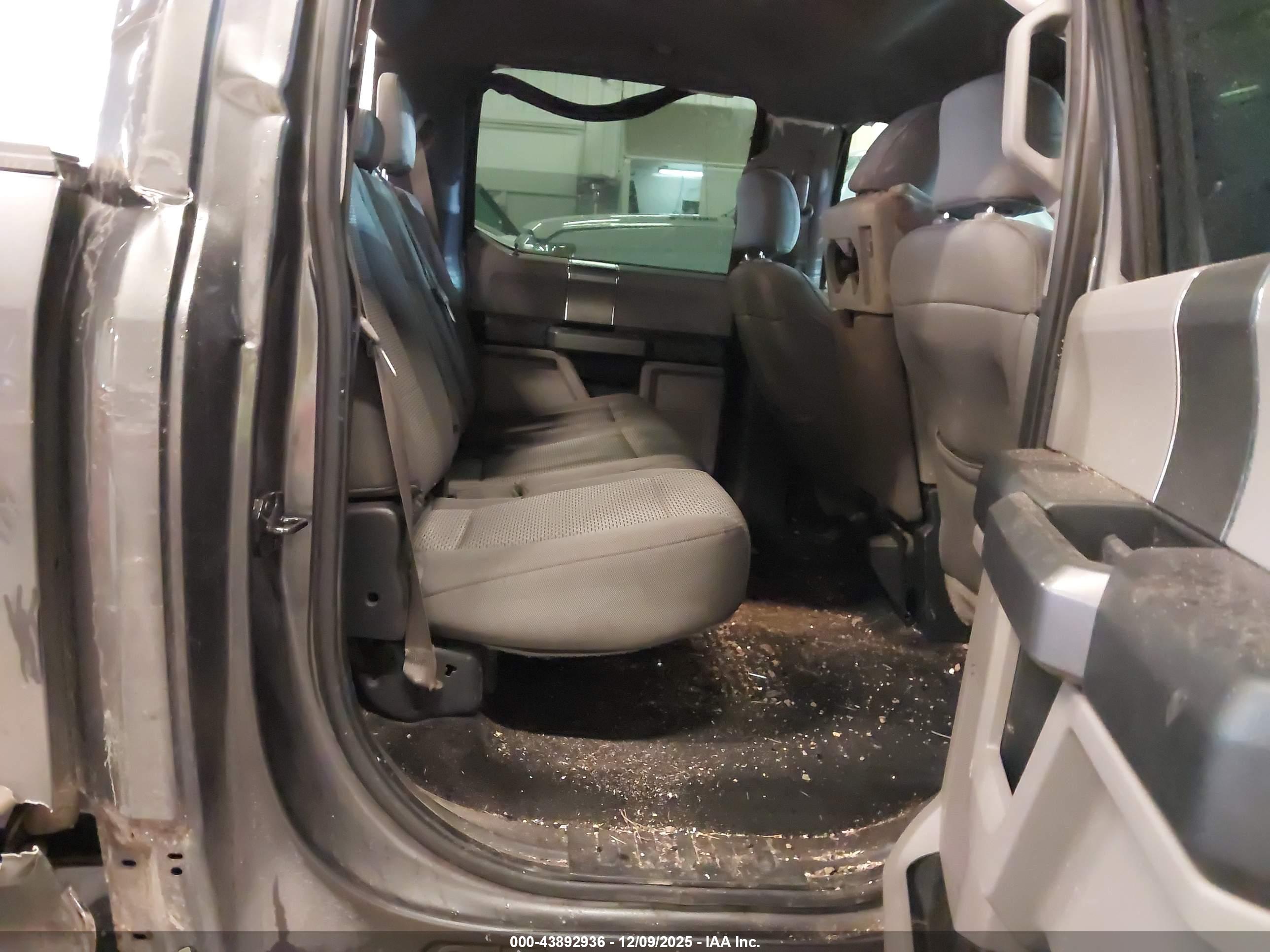 FORD F-150 image 8