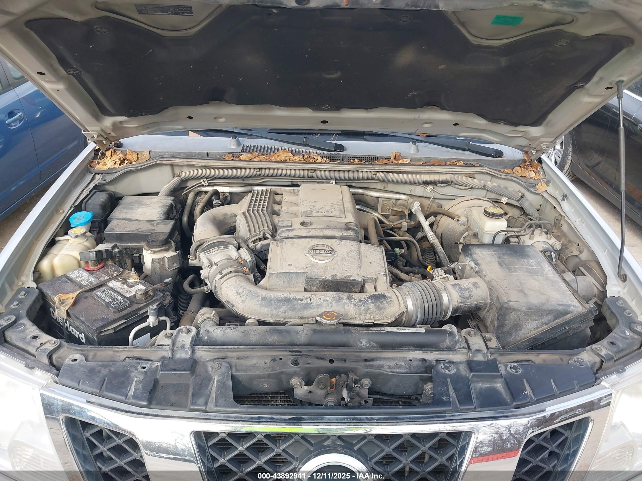 NISSAN FRONTIER image 10