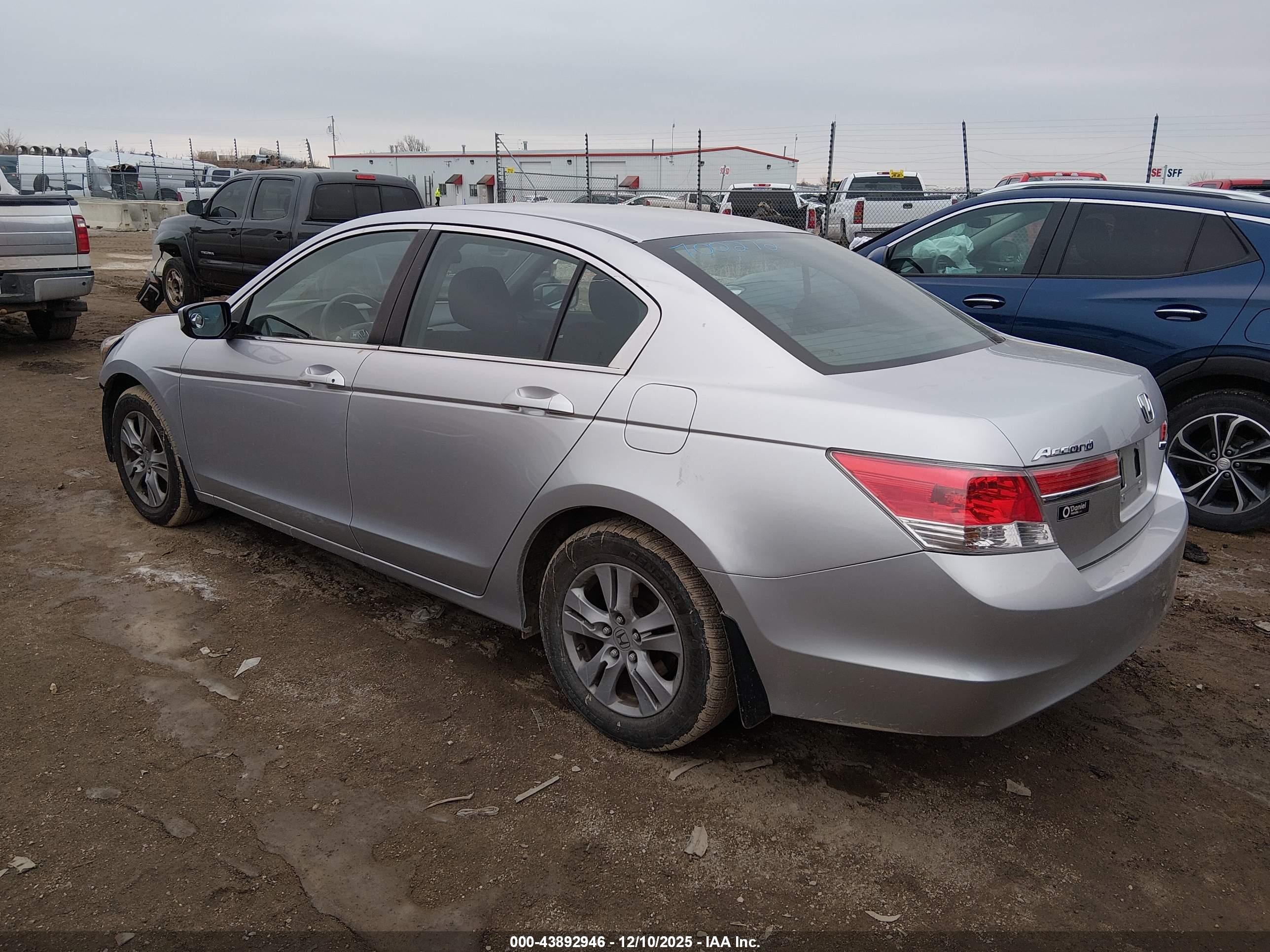 HONDA ACCORD image 3