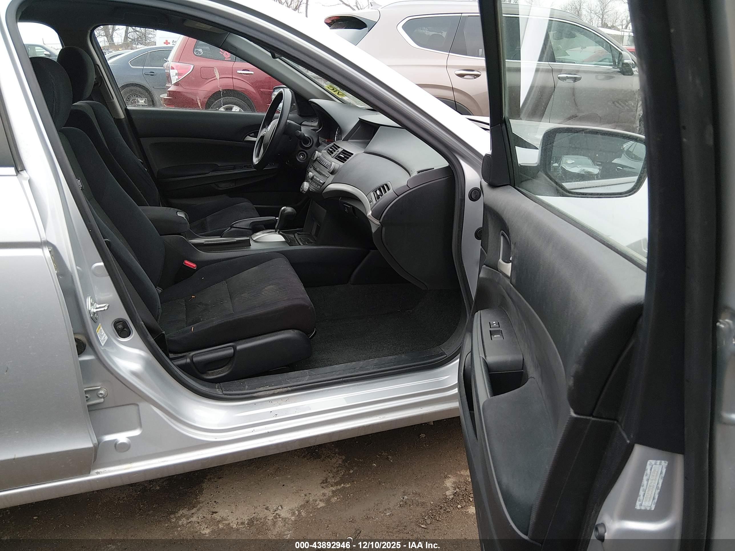 HONDA ACCORD image 5