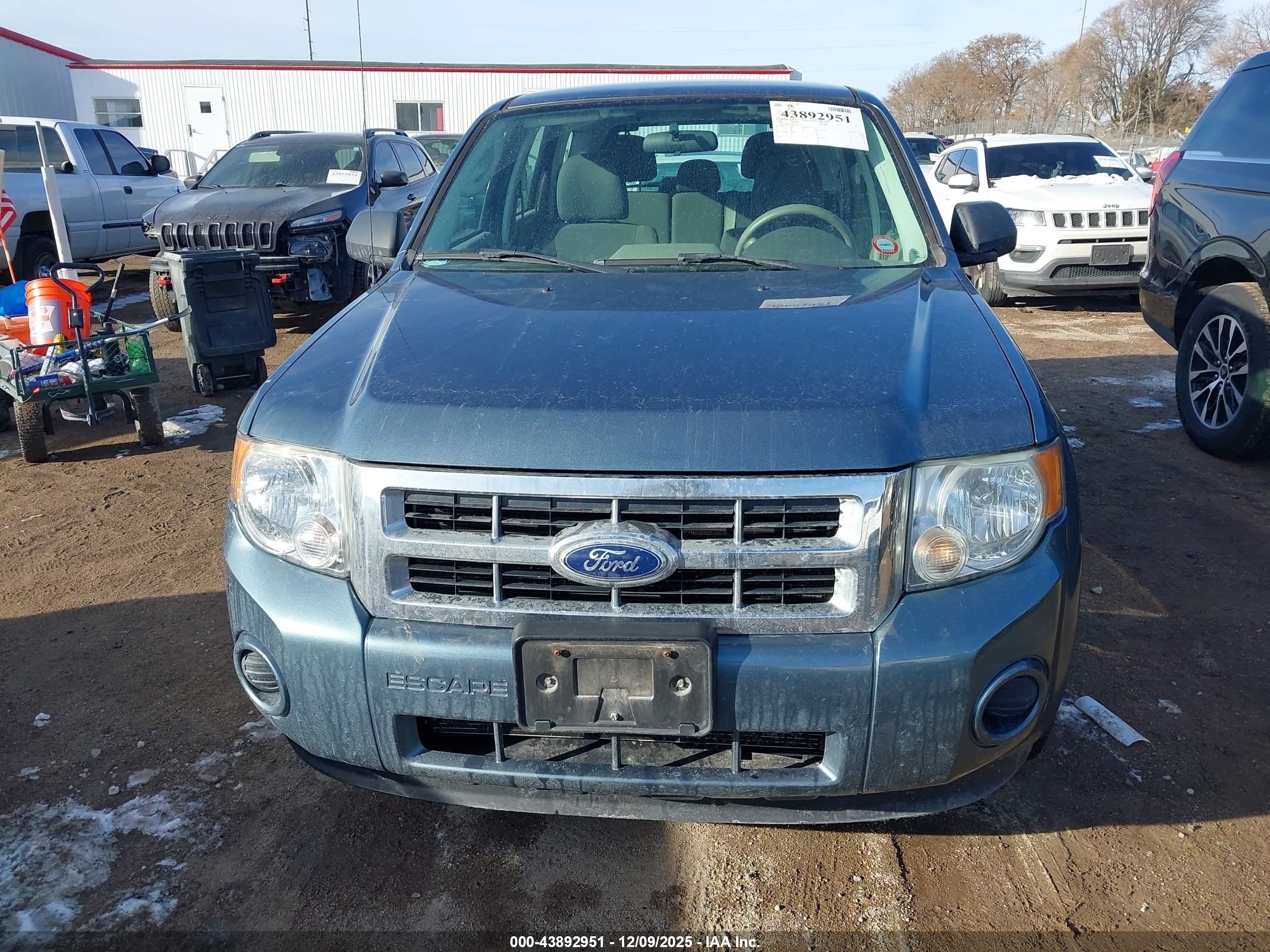 FORD ESCAPE image 6