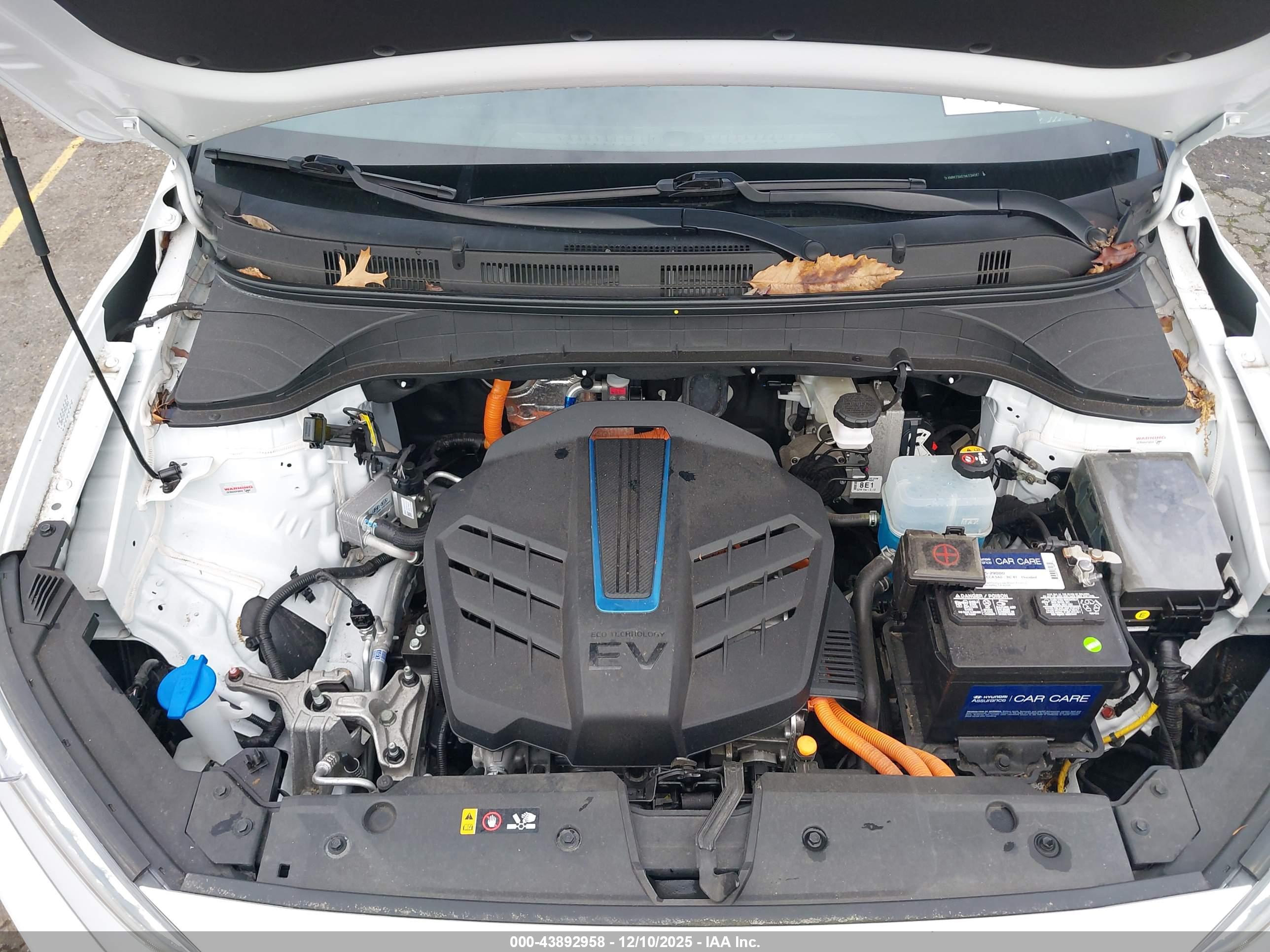 HYUNDAI KONA image 10