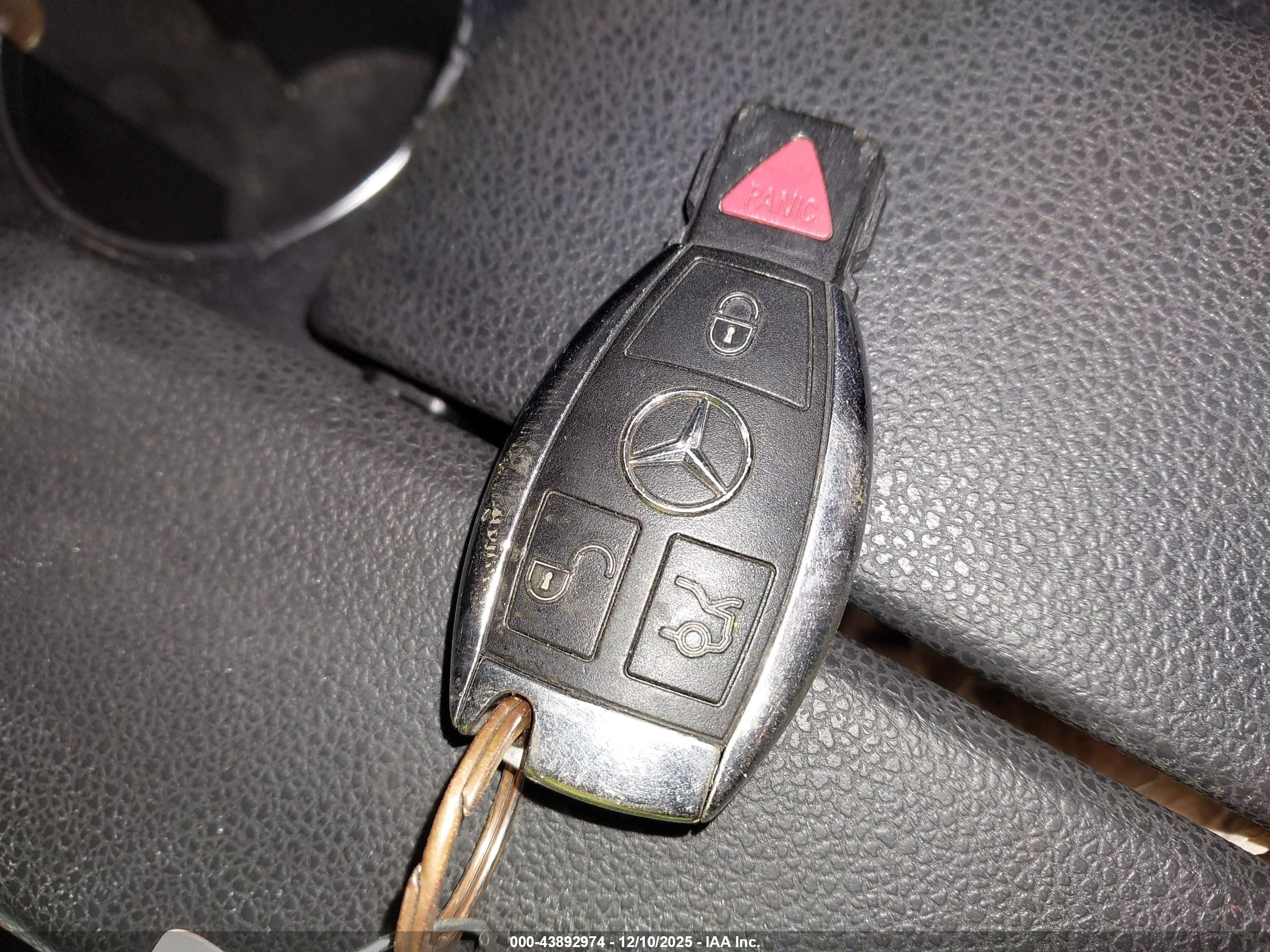 MERCEDES-BENZ C image 11