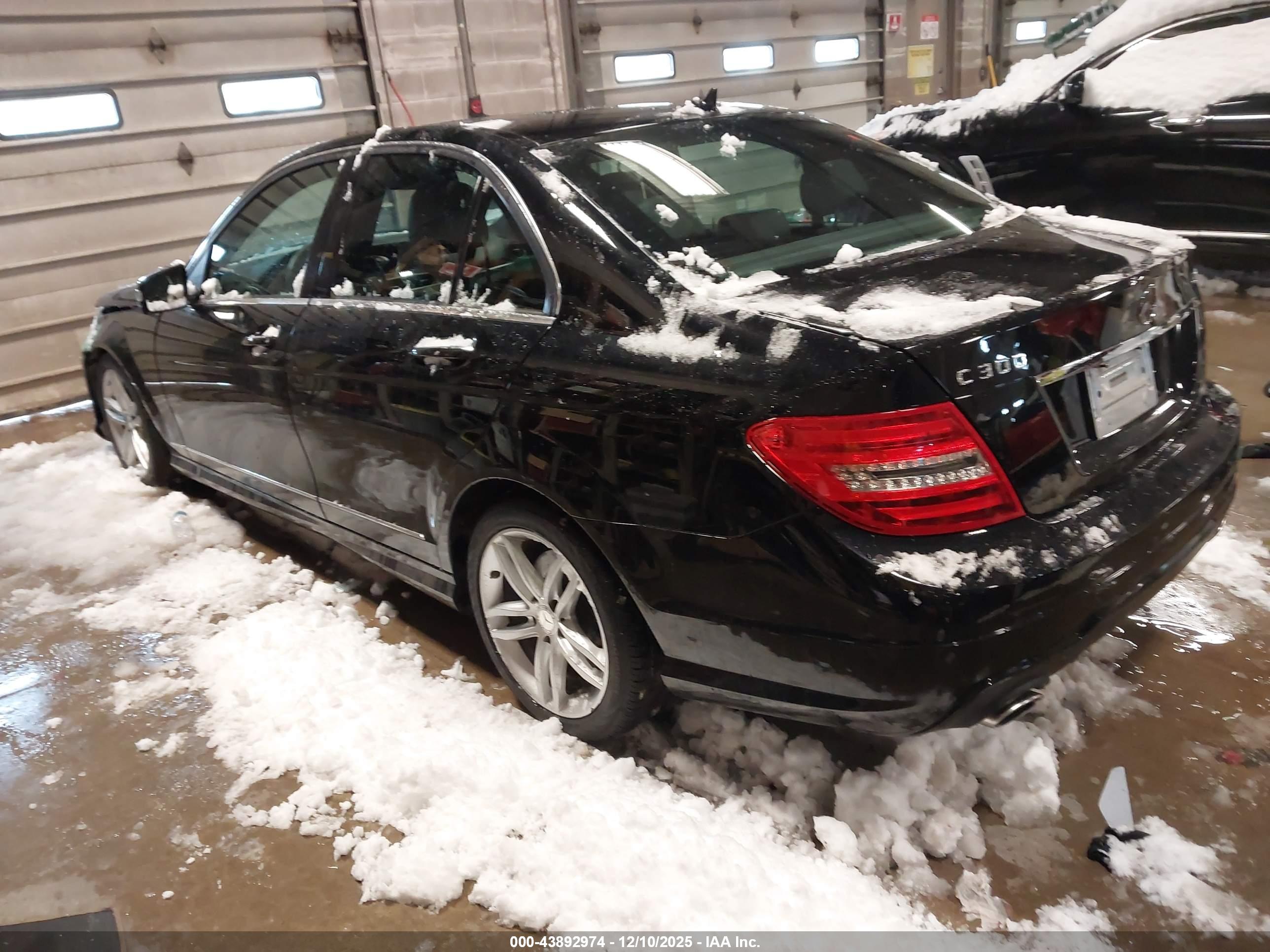 MERCEDES-BENZ C image 3
