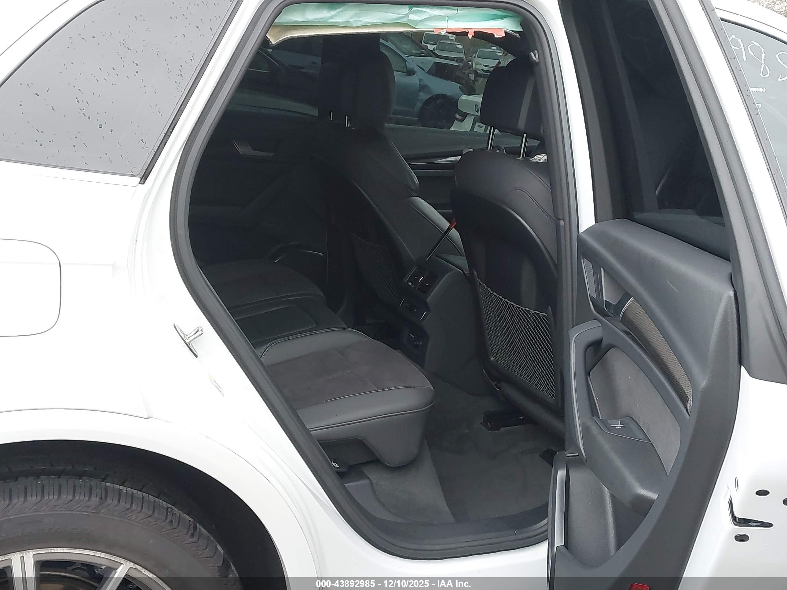 AUDI SQ5 image 8