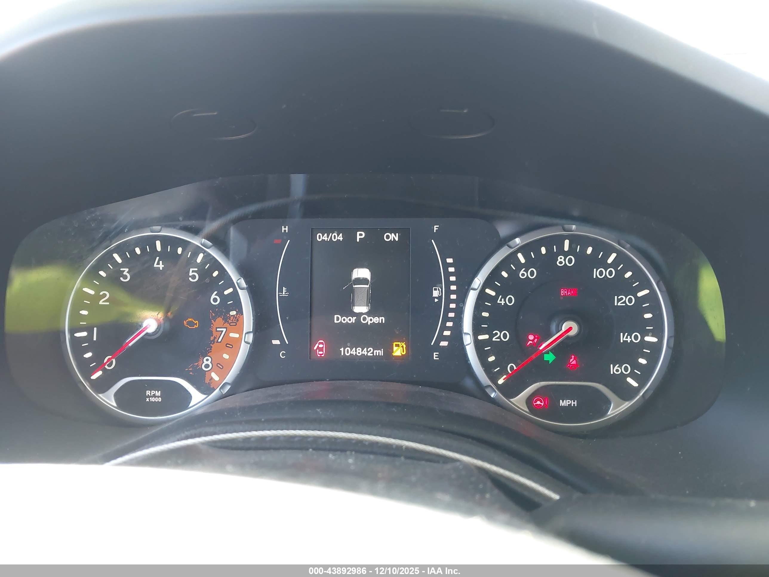 JEEP RENEGADE image 7