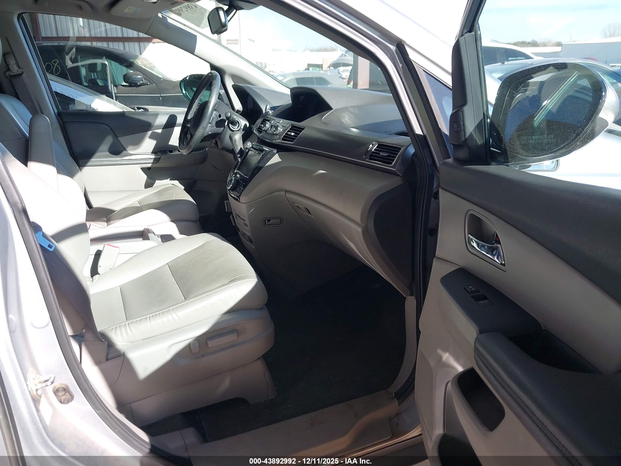 HONDA ODYSSEY image 5