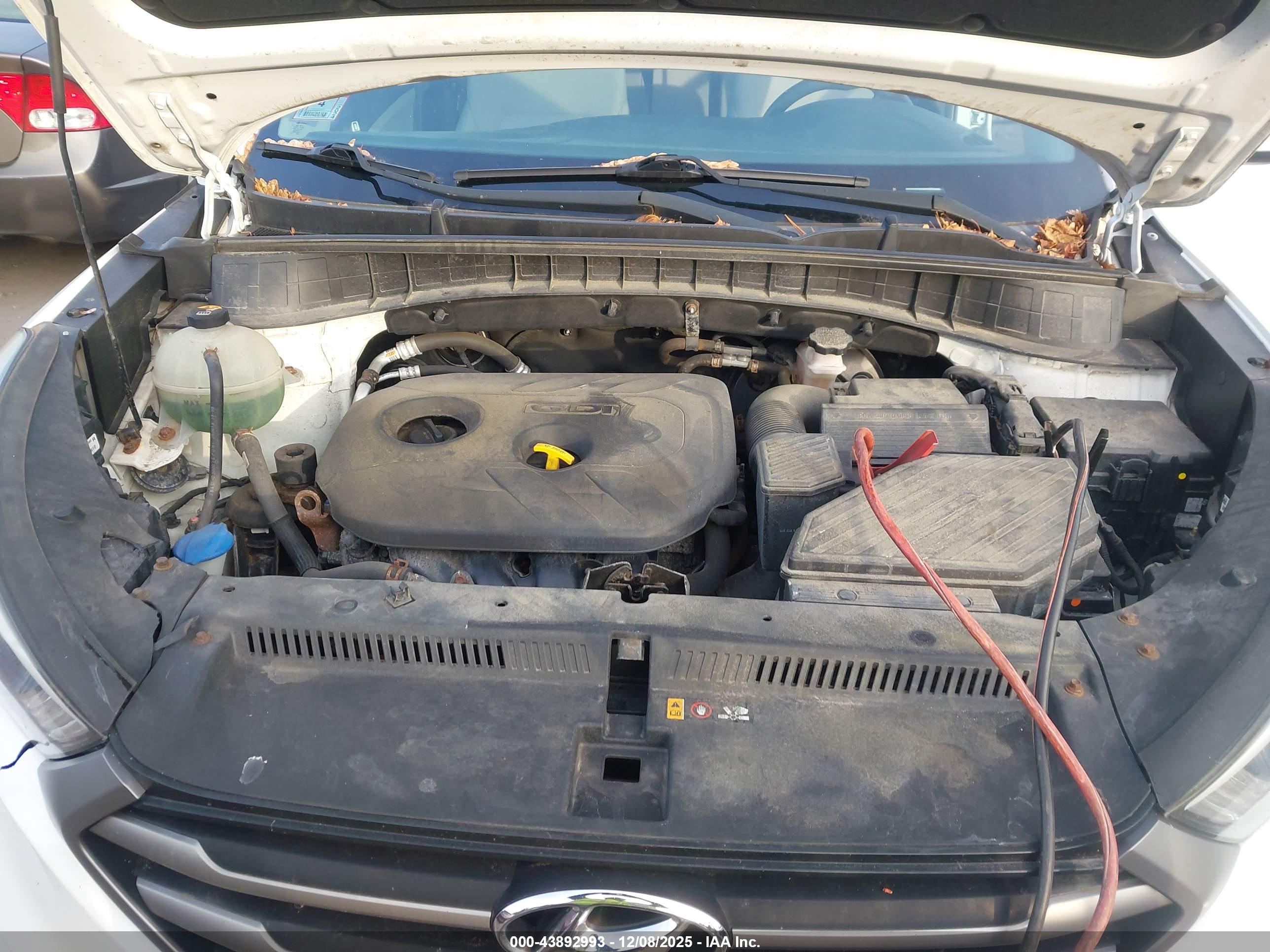 HYUNDAI TUCSON image 10