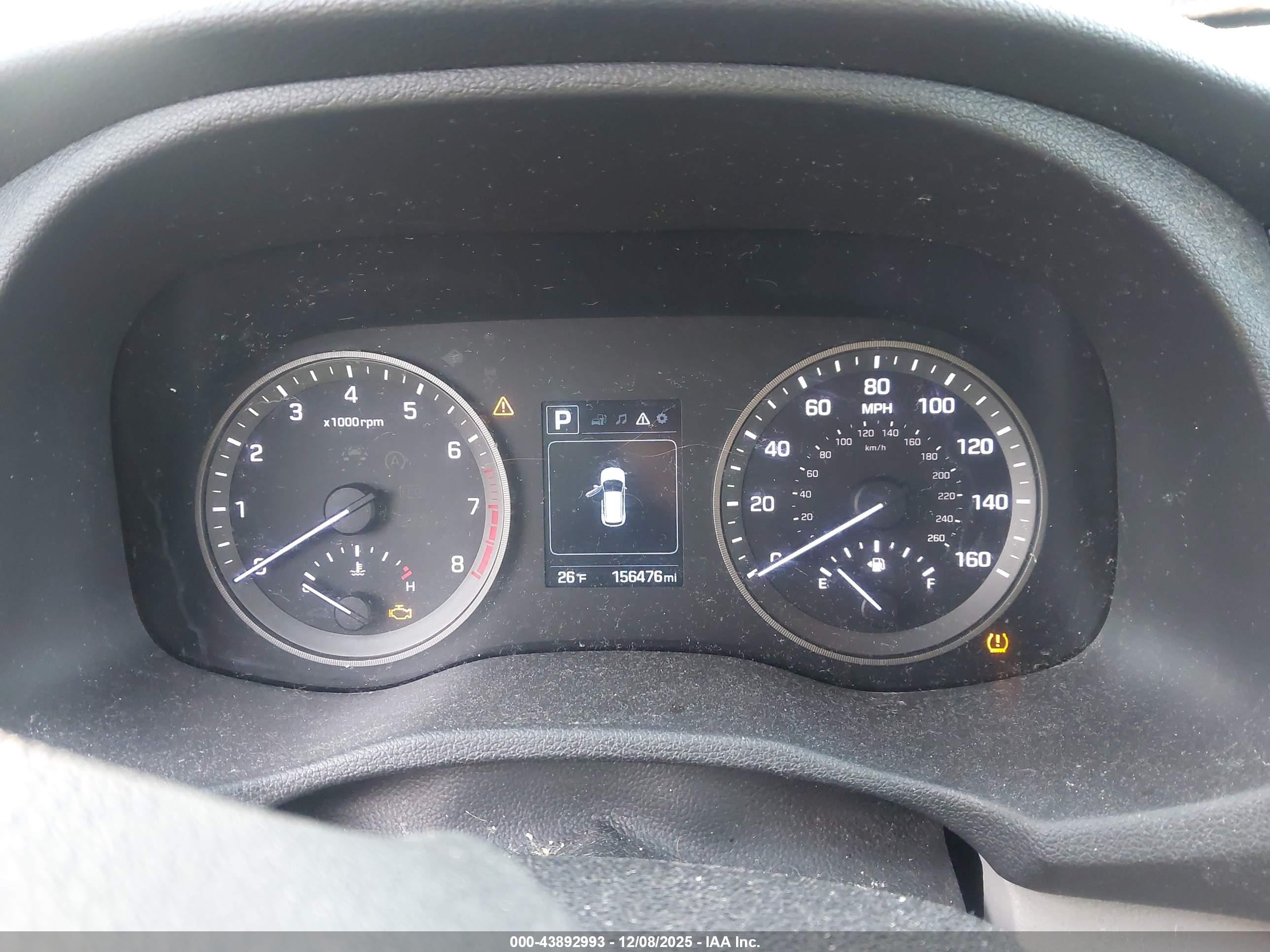 HYUNDAI TUCSON image 7