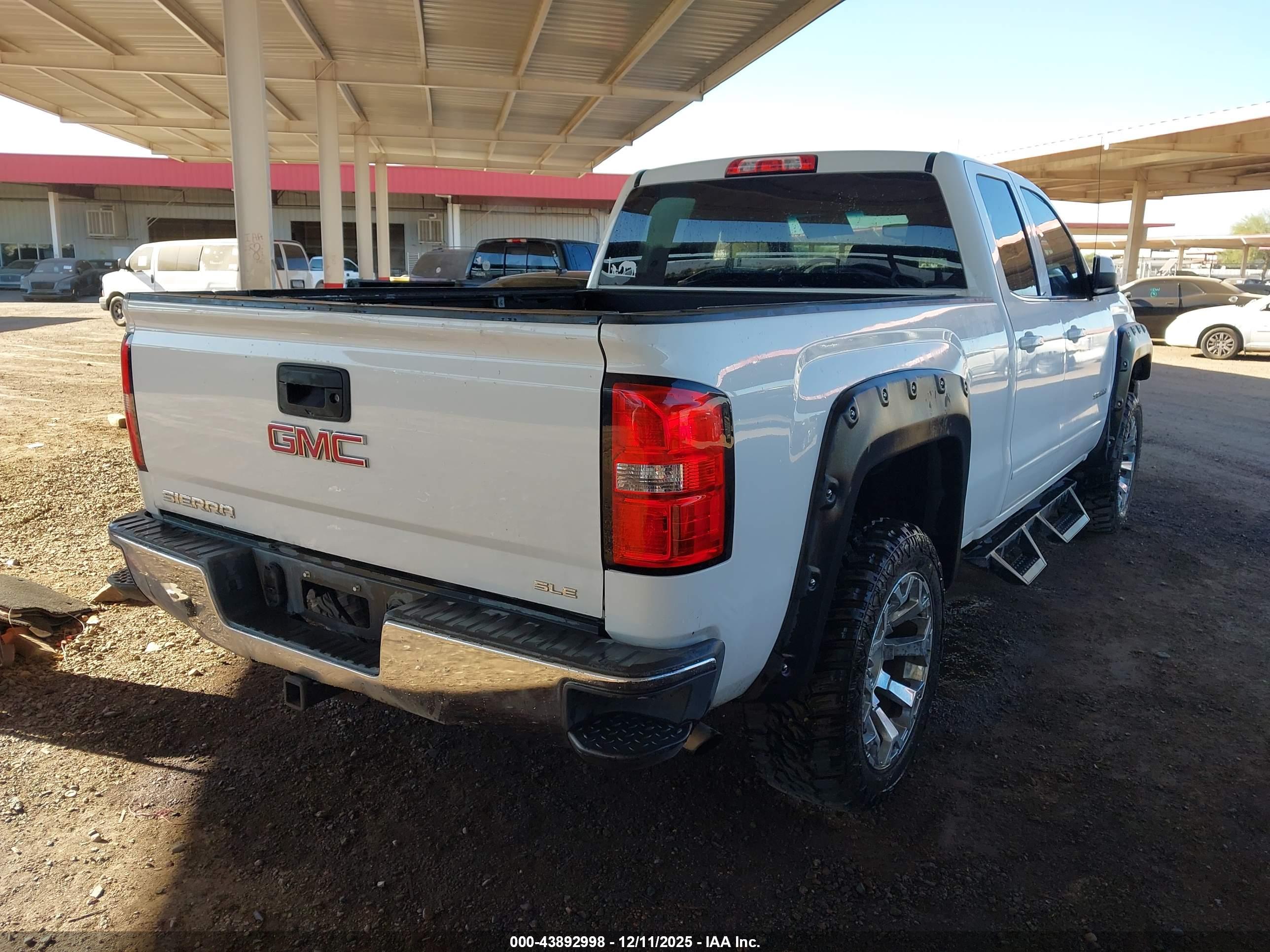 GMC SIERRA image 4