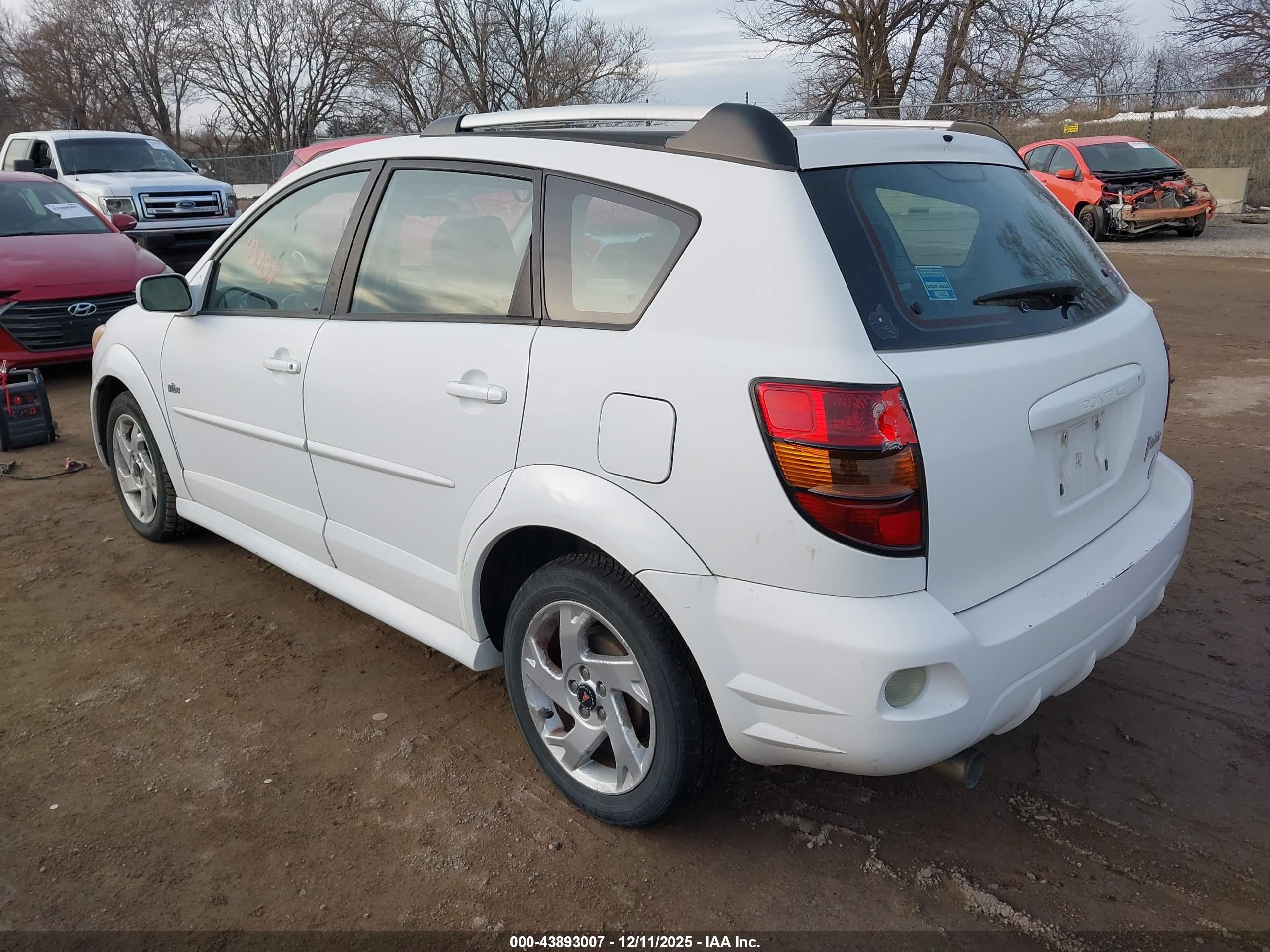 PONTIAC VIBE image 3