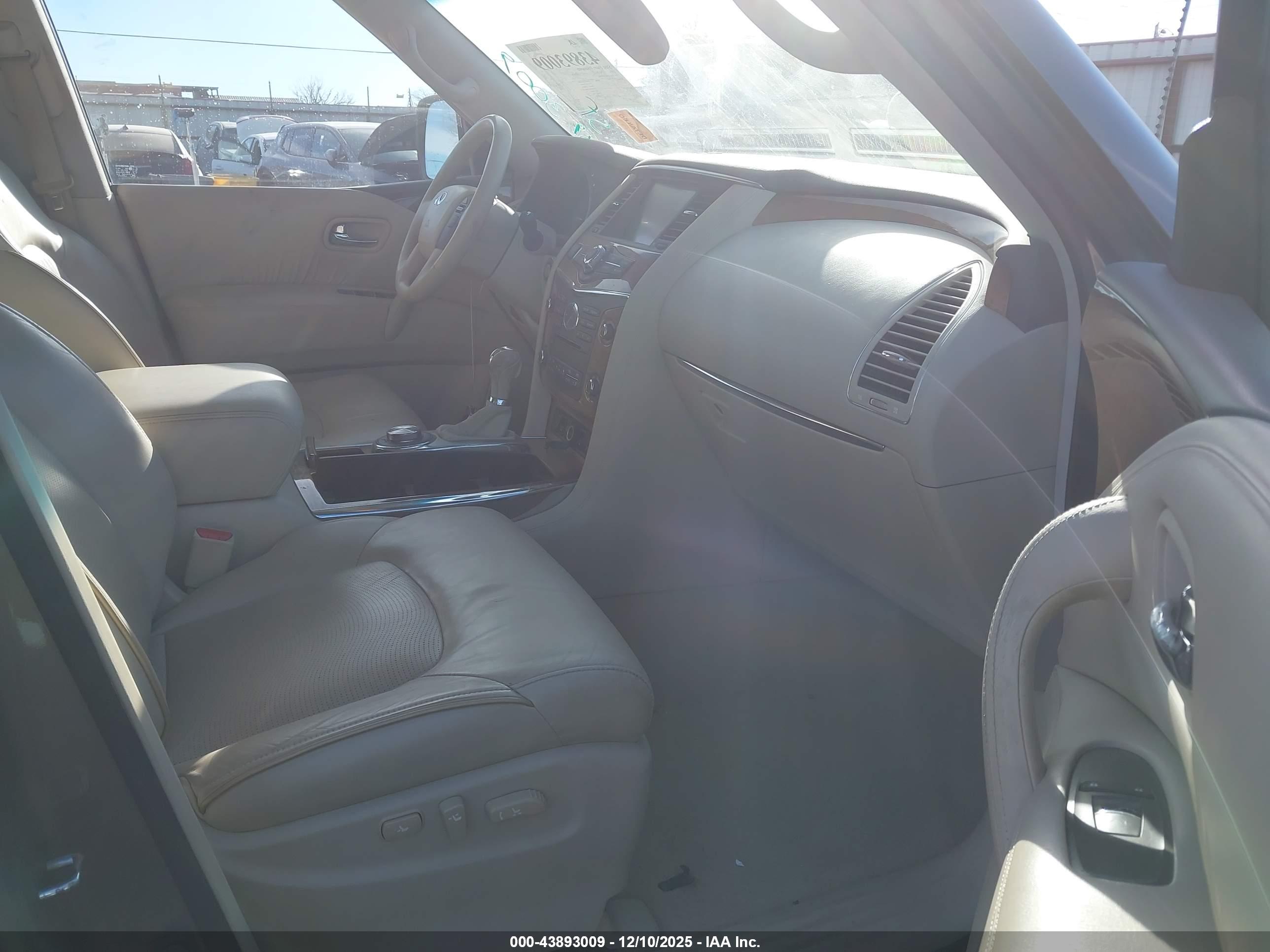 INFINITI QX80 image 5