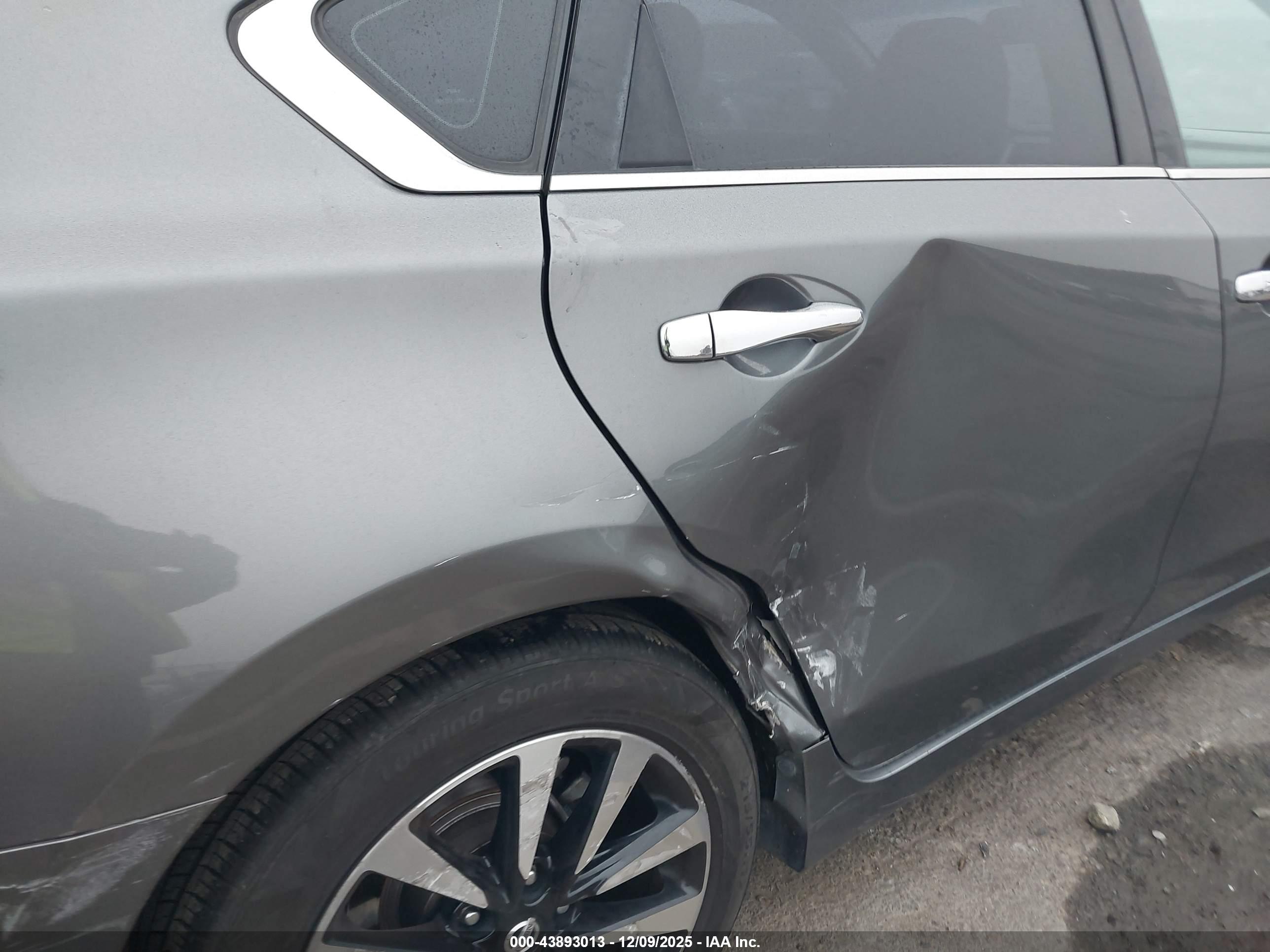 NISSAN ALTIMA image 6