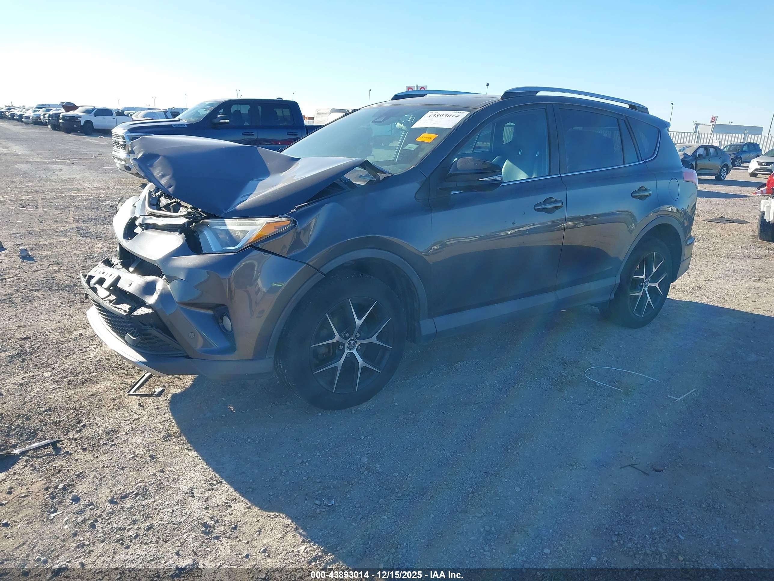 TOYOTA RAV4 image 2