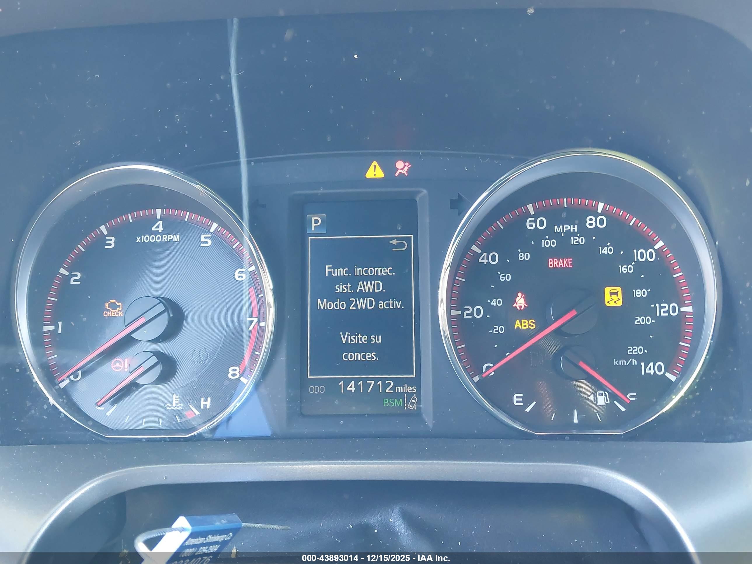 TOYOTA RAV4 image 7