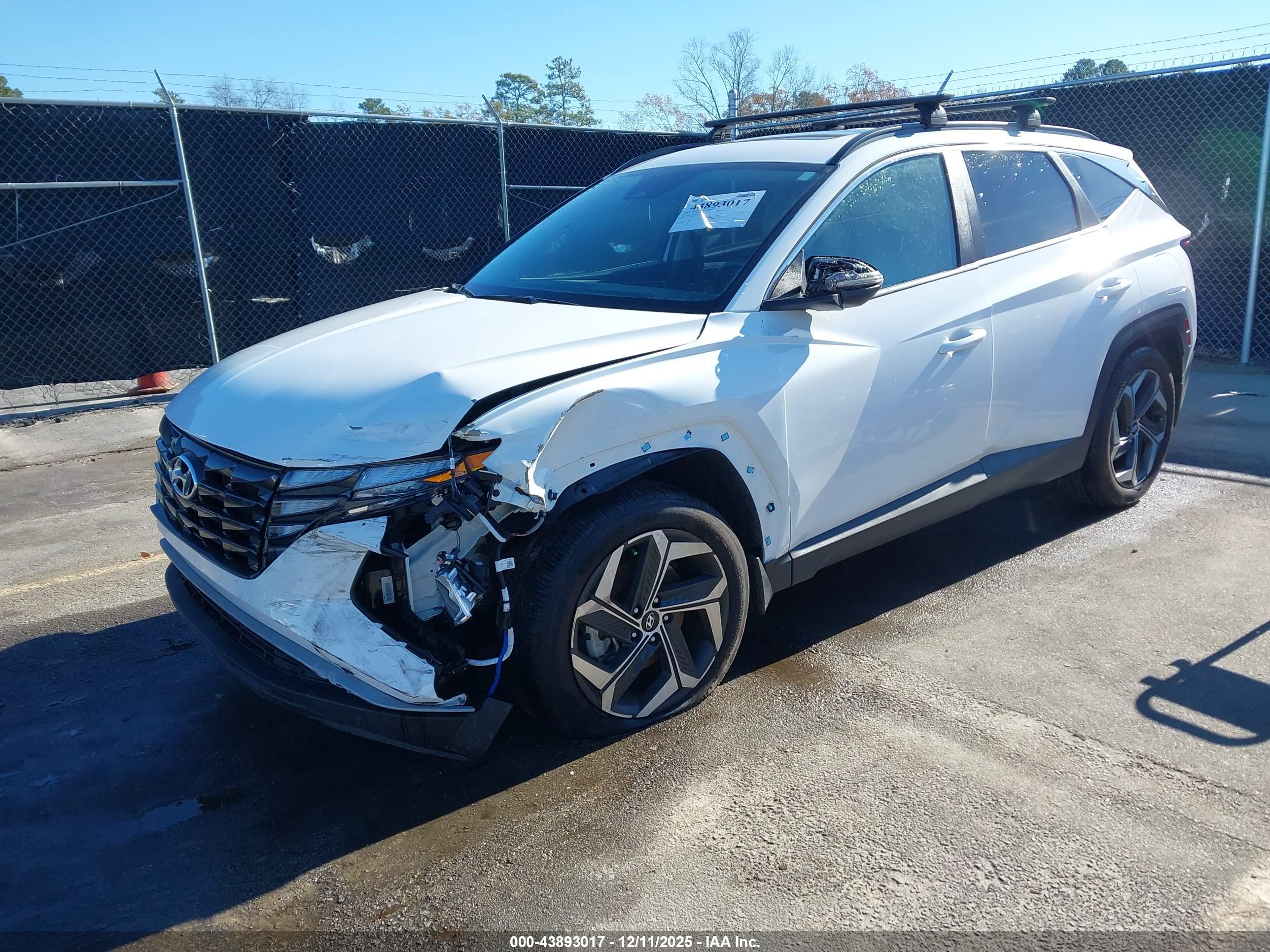 HYUNDAI TUCSON image 2