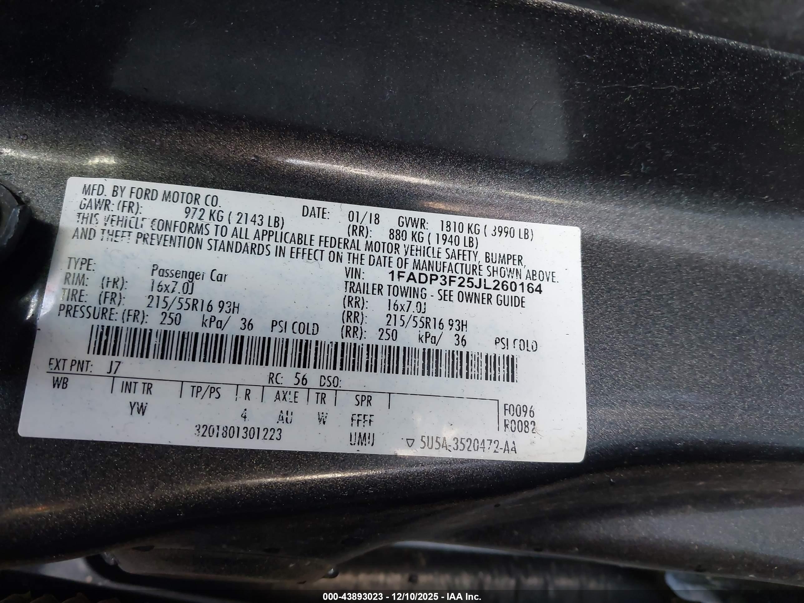 FORD FOCUS image 9