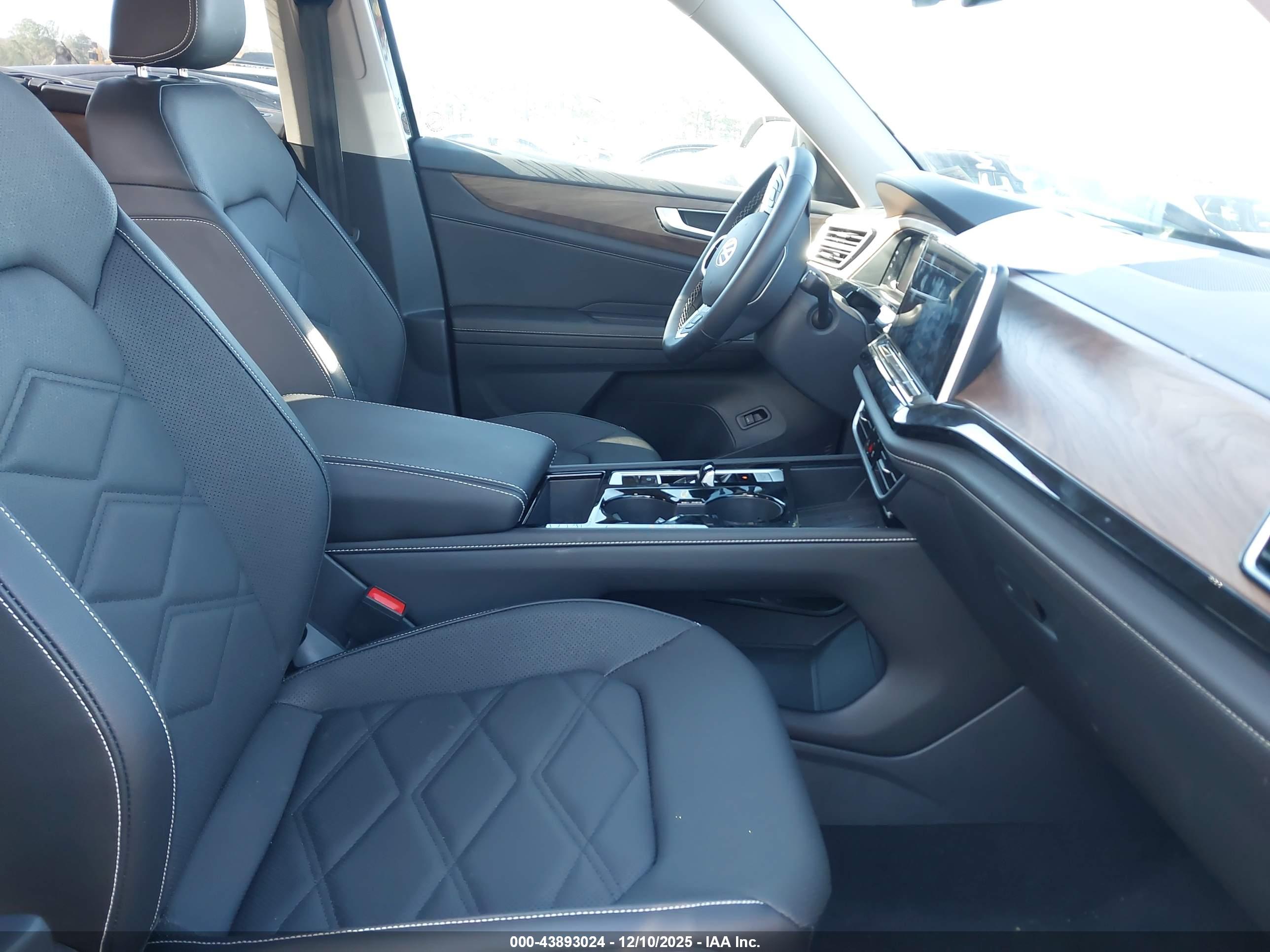 VOLKSWAGEN ATLAS image 5
