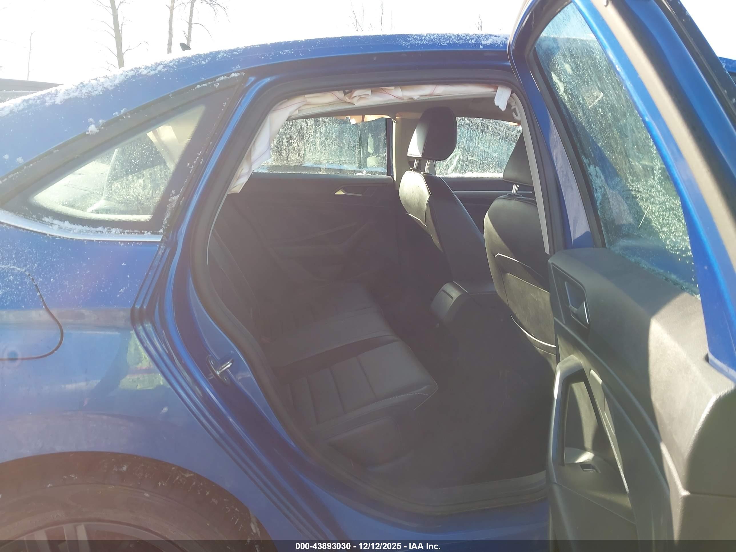 VOLKSWAGEN JETTA image 8