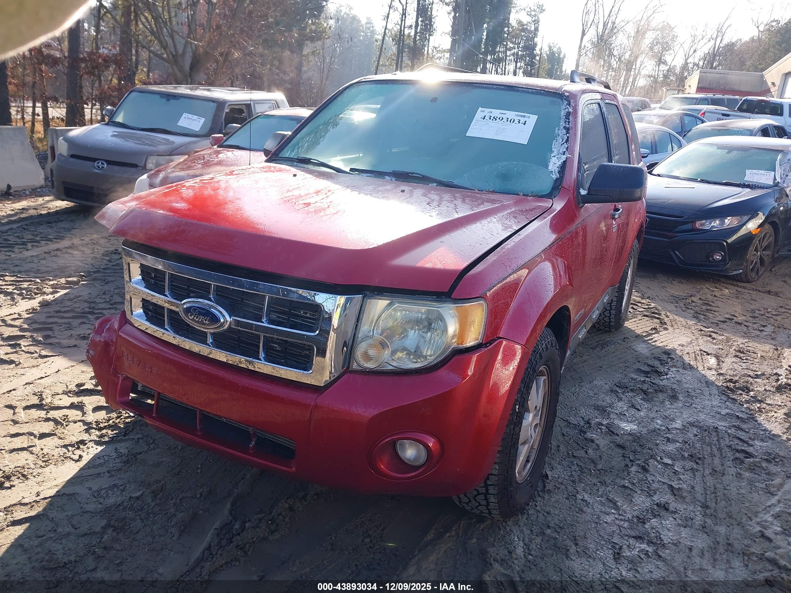 FORD ESCAPE image 2